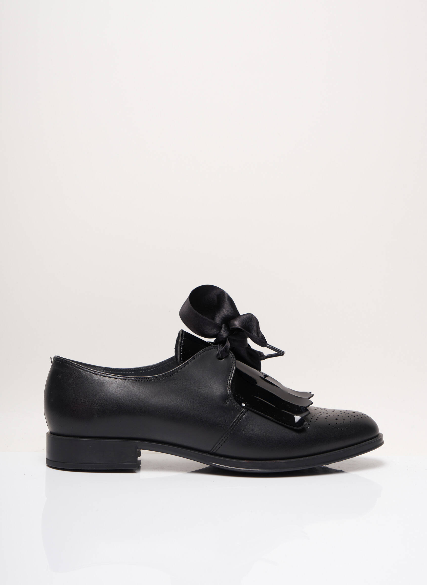 Myma Derby Femme couleur noir