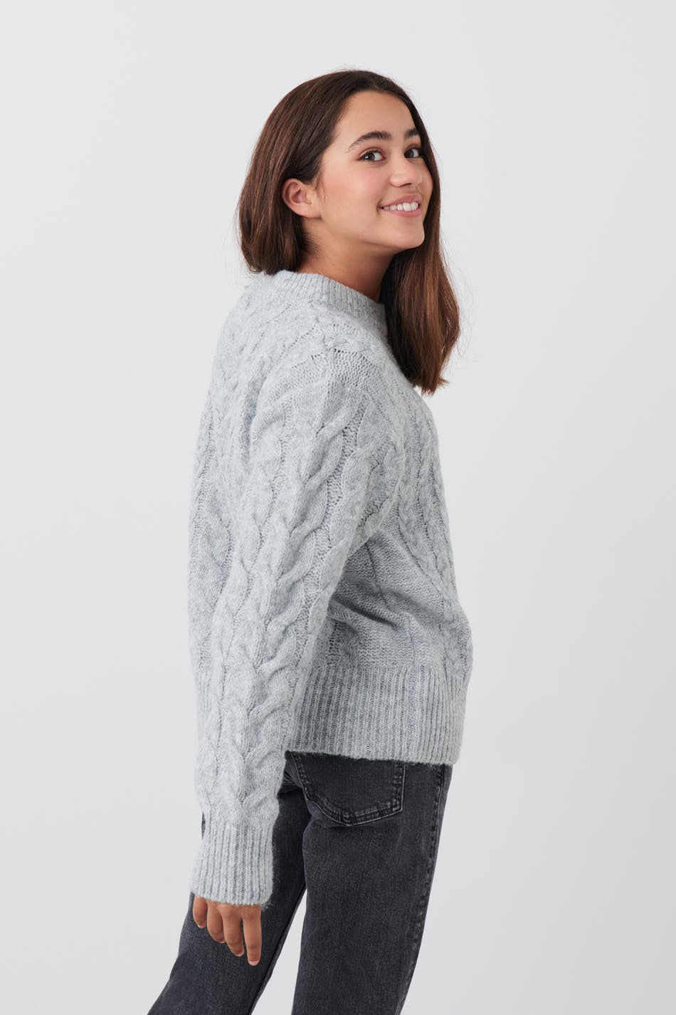 Y knitted cable sweater