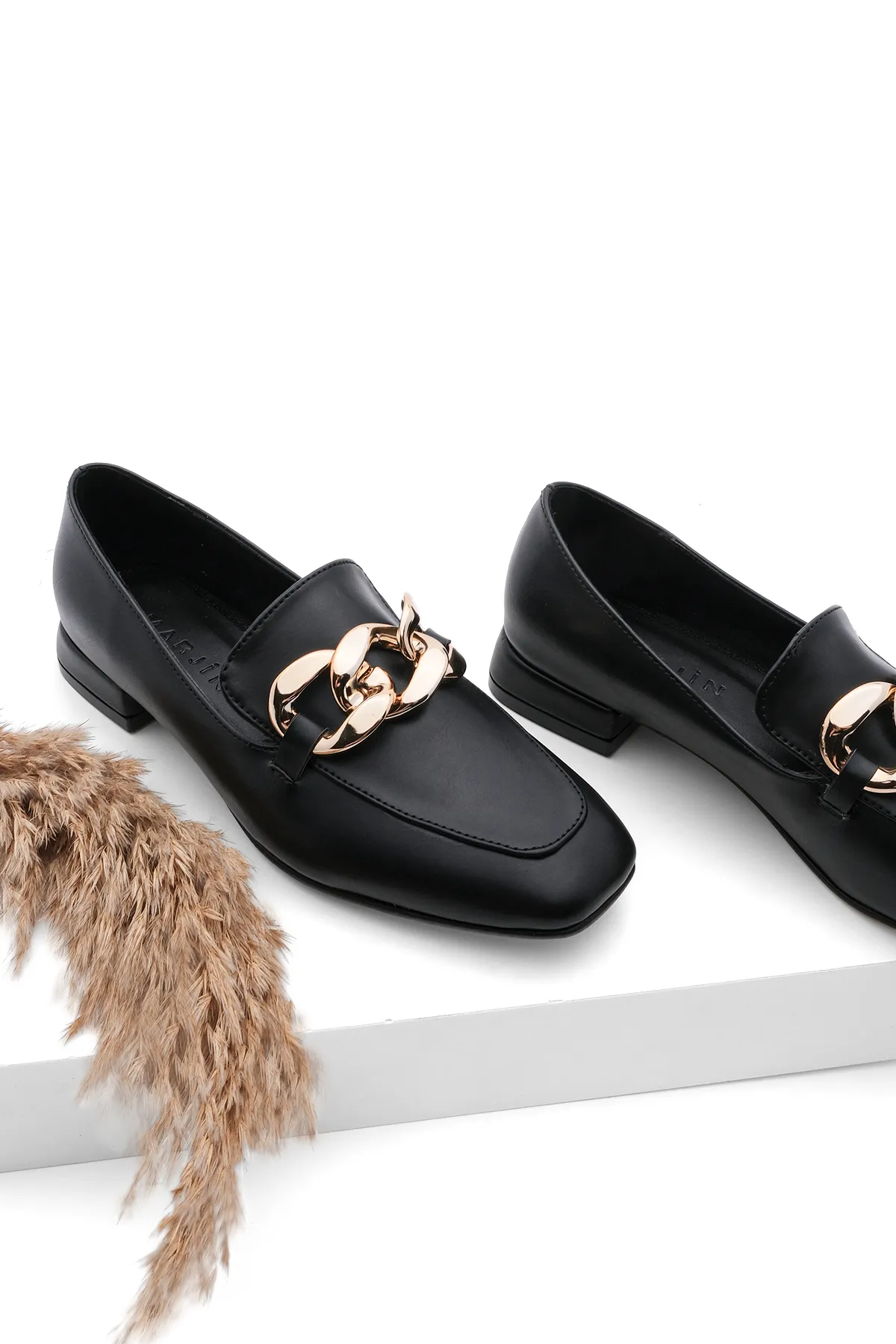 Marjin  Damen Loafer Chain Blunt Toe Freizeitschuhe Modena Schwarz