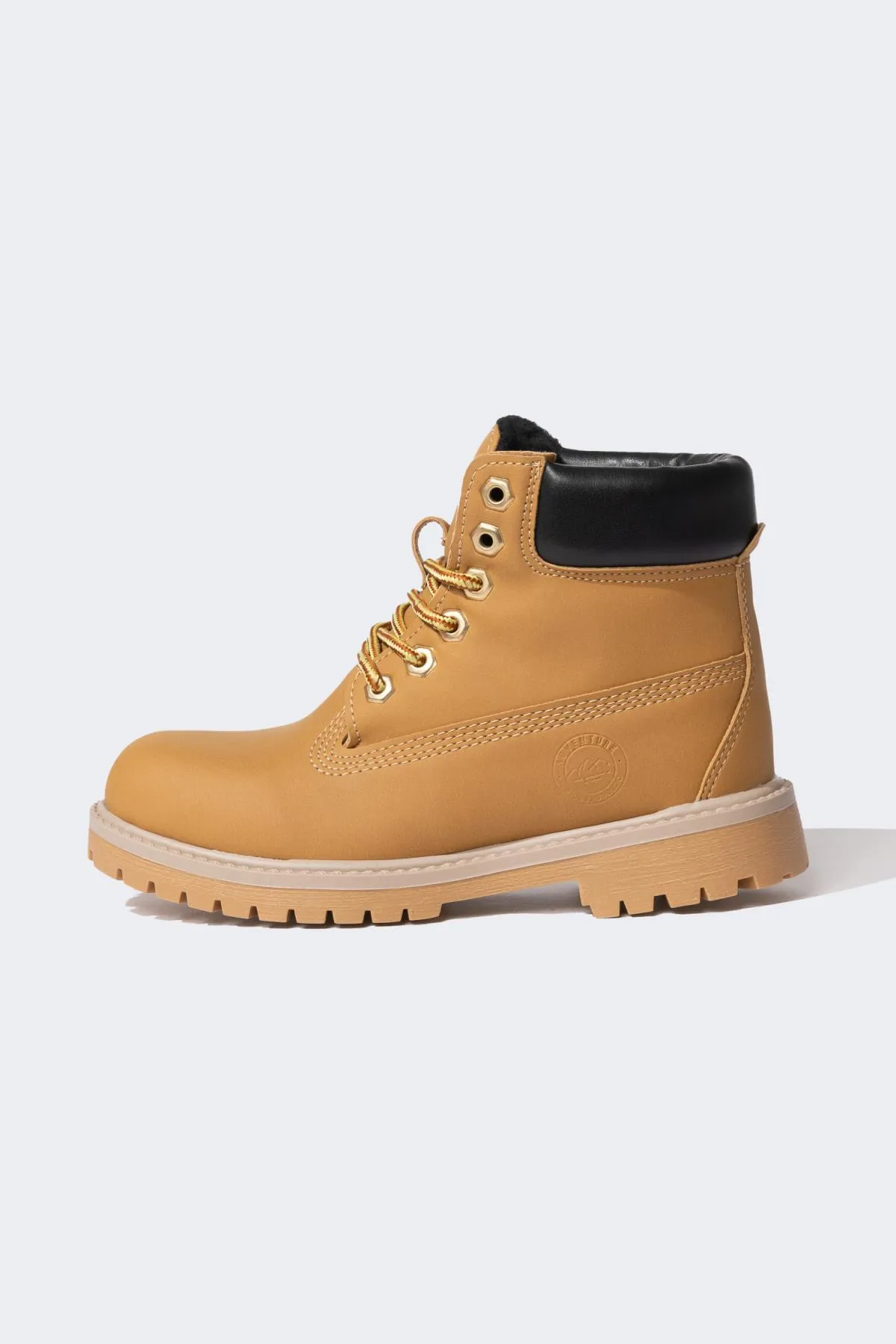 DeFacto  Jungen Stiefel aus Kunstleder mit gezackter Sohle B8342a823wn