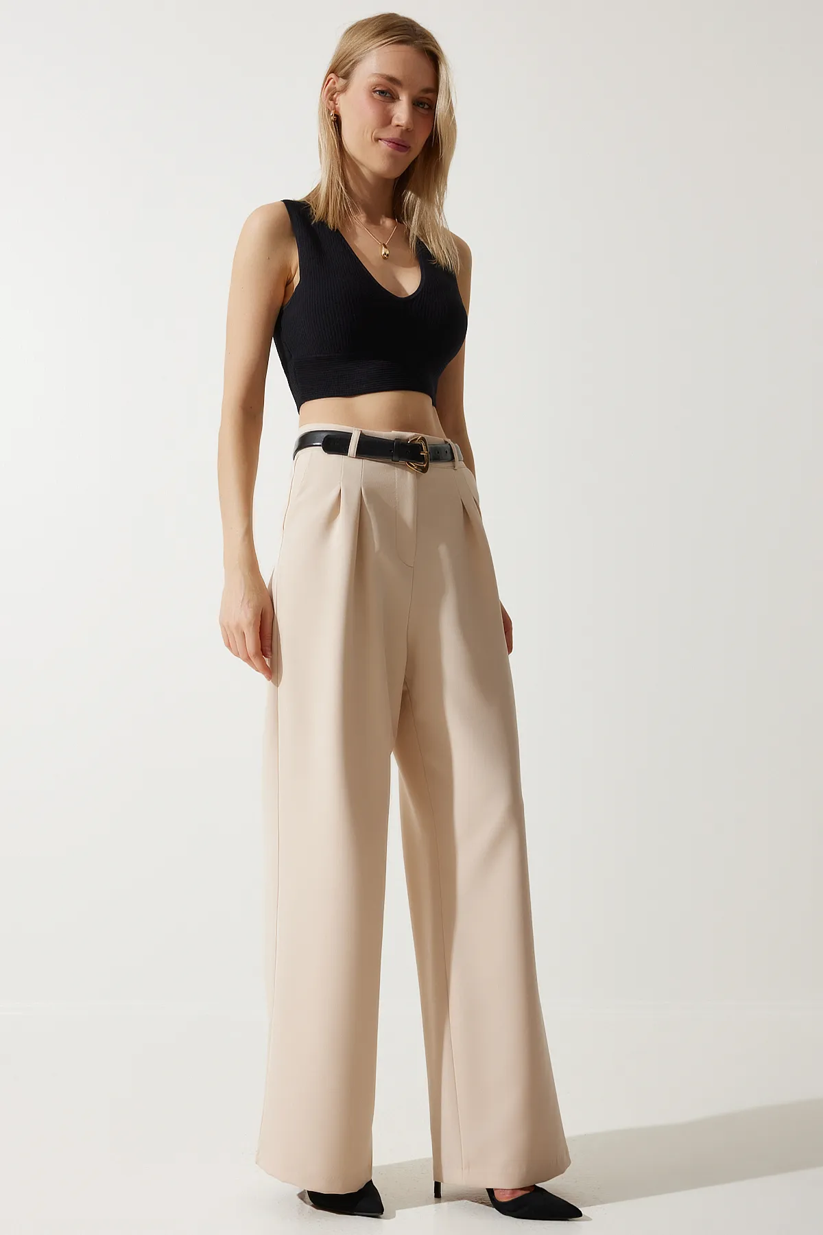 Happiness İstanbul  Cremefarbene, maskuline Webhose mit weitem Bein für Damen HG00001