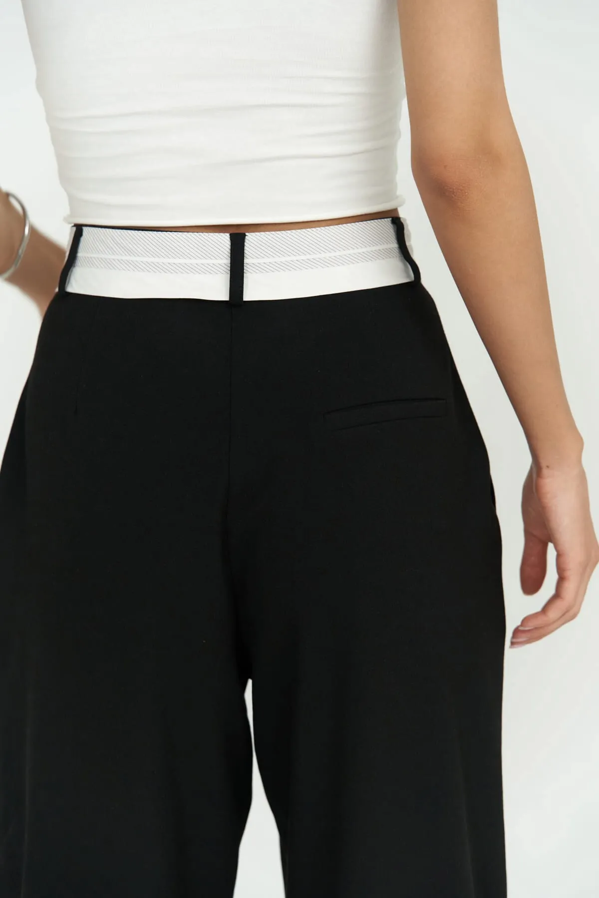 MAİ COLLECTİON  Hose - Schwarz - Straight