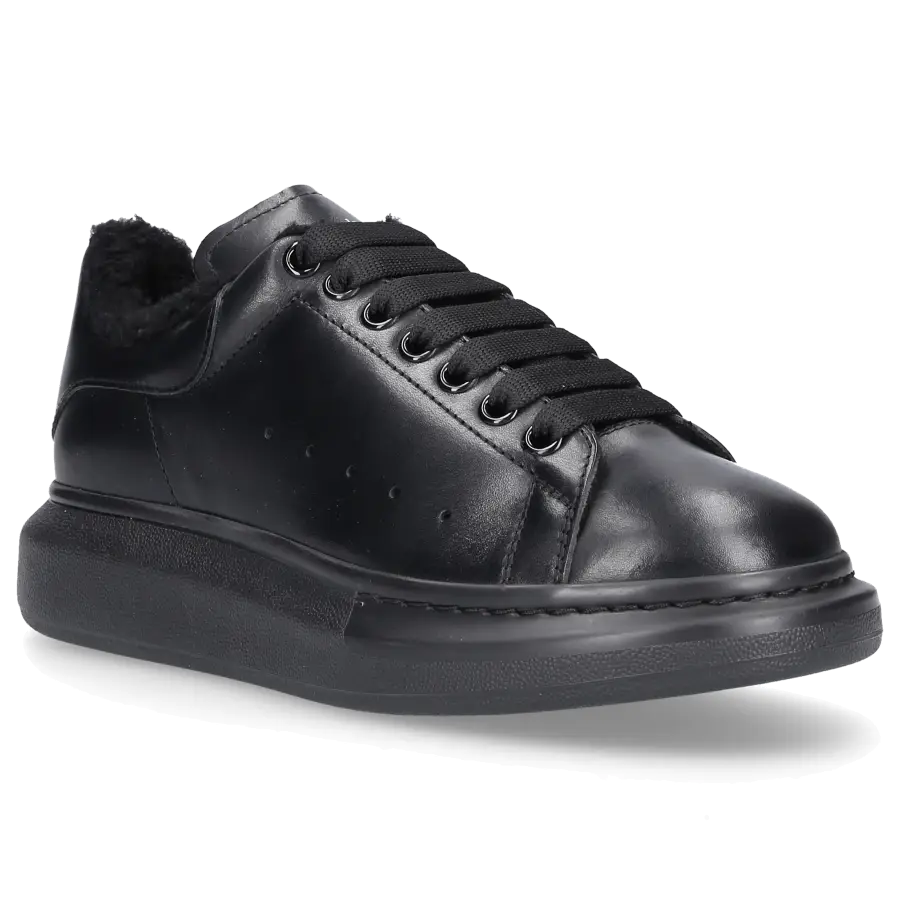 Alexander McQueen - Sneaker low LARRY Kalbsleder - schwarz
