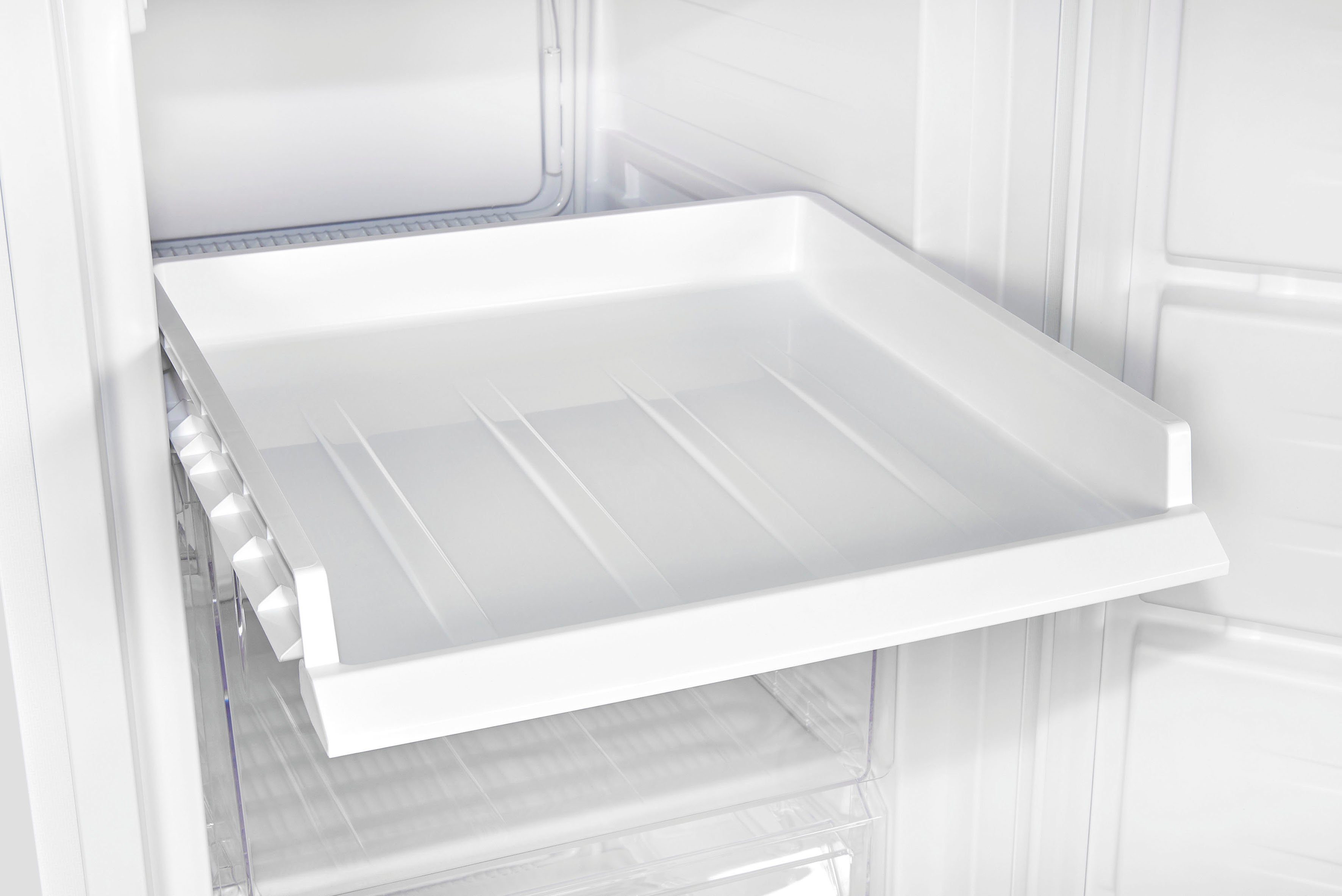 exquisit Gefrierschrank GS230-H-040D, 142,6 cm hoch, 54,4 cm breit