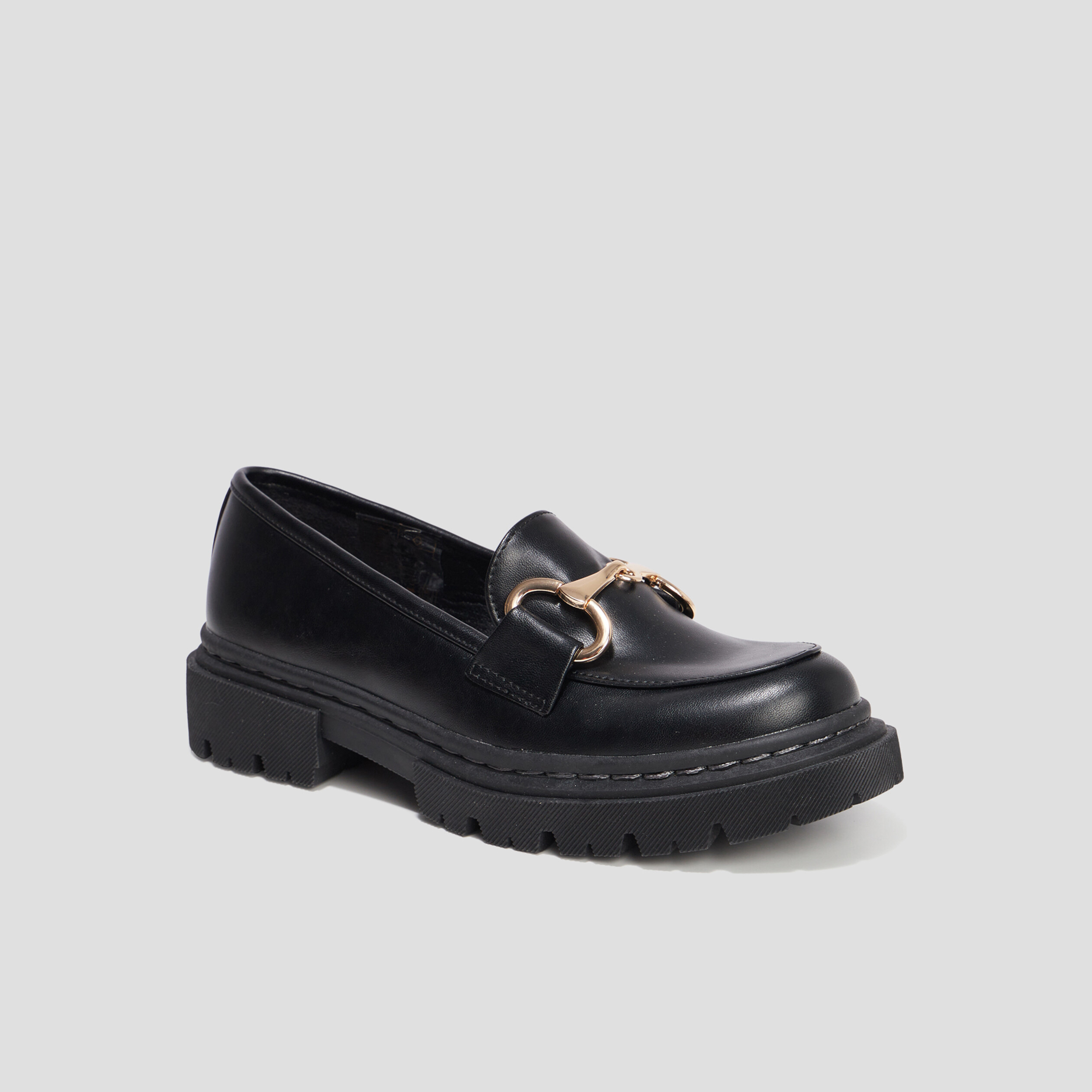 Mocassins crantés détail chaîne Liberto noir femme | La Halle