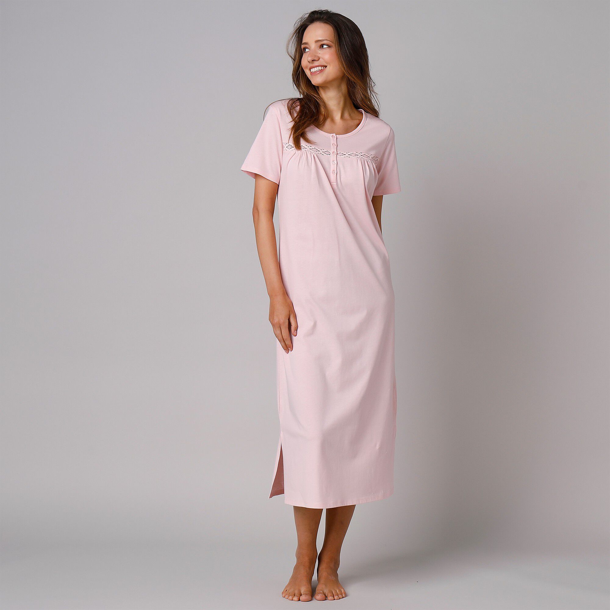 Chemise de nuit longue manches courtes unie