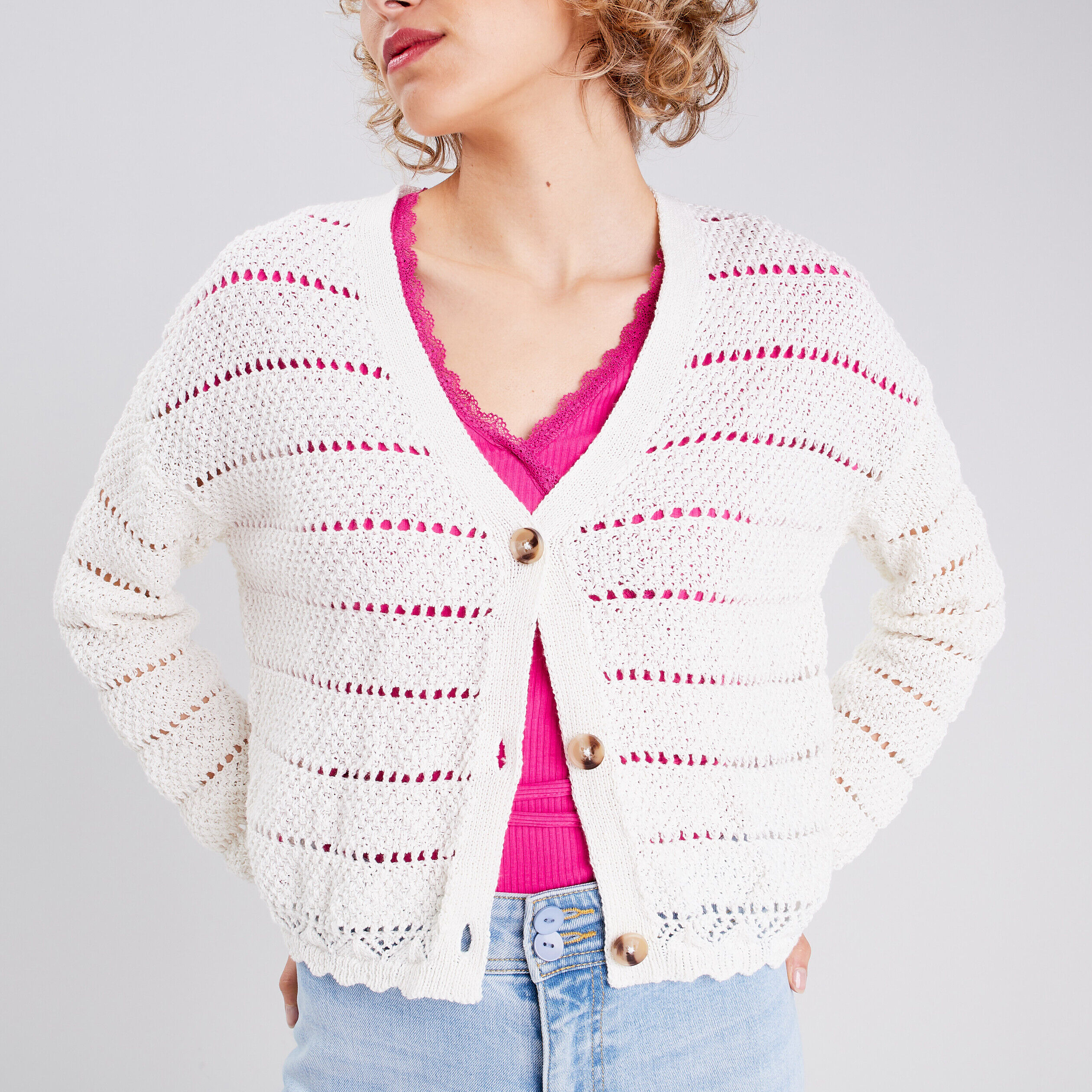 Gilet boutonné aspect crochet ecru femme | Cache Cache
