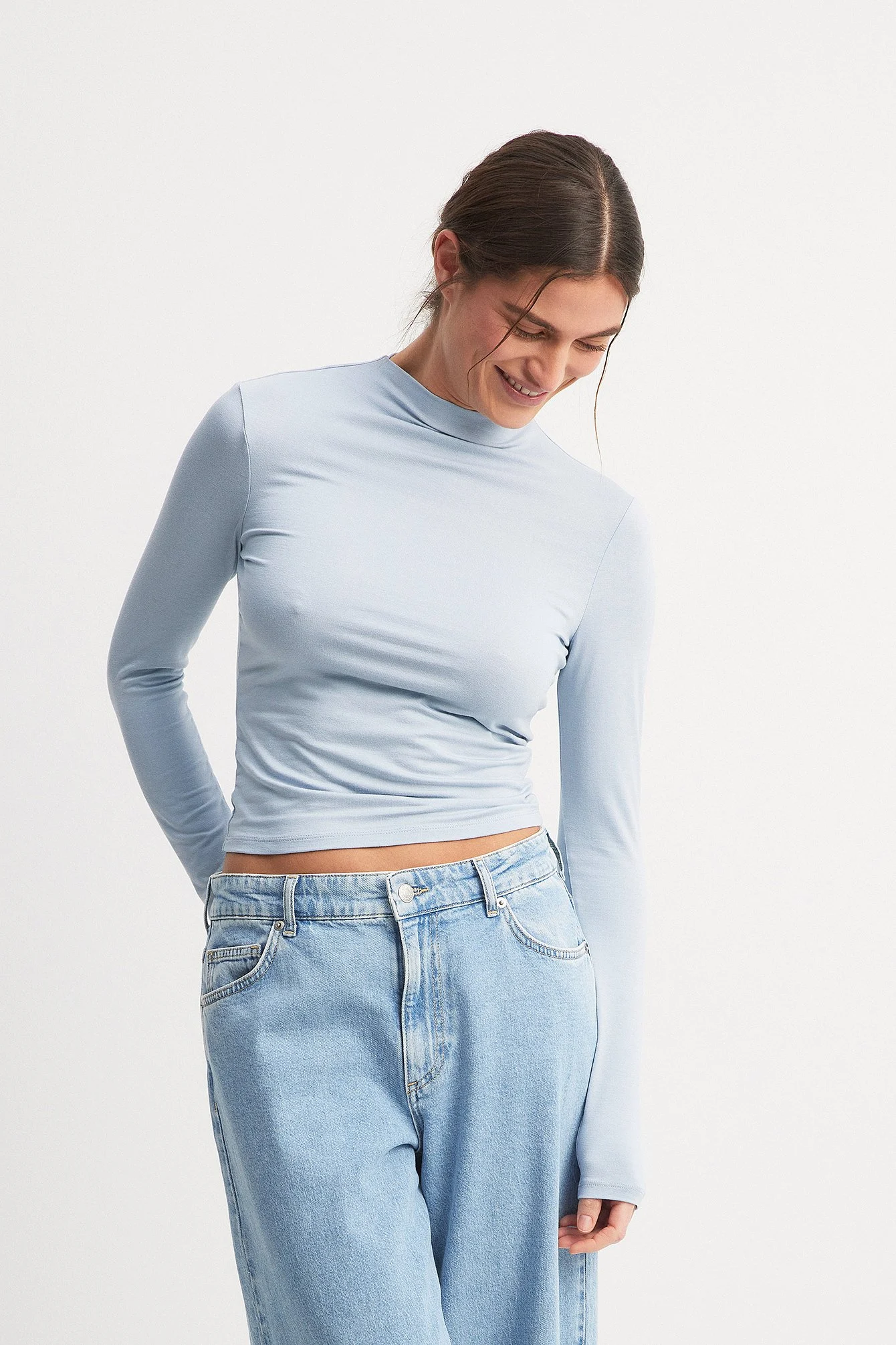 Soft Line Funnel Neck Long Sleeve Top
