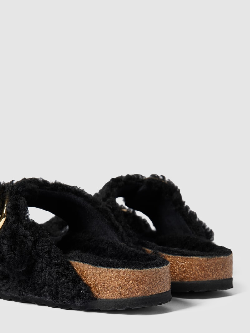 Sandalen mit Fellbesatz Modell 'Arizona' in schwarz