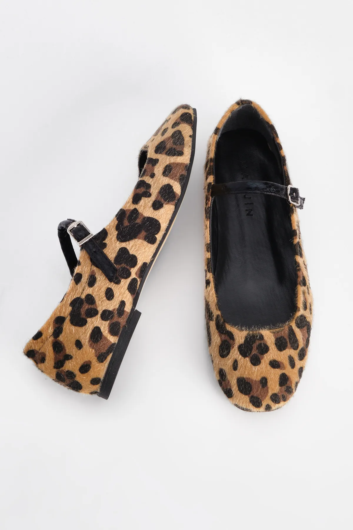 Marjin  Damen Ballerinas mit Riemen Osela Leopard