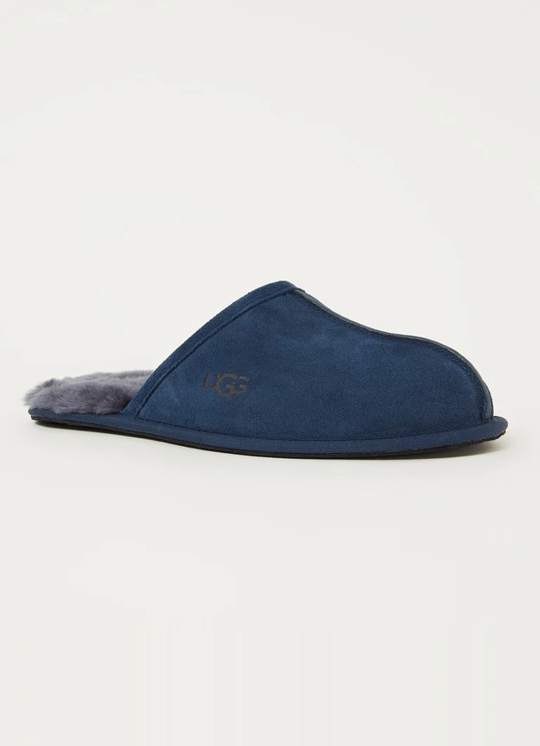 Papuci UGG Scuff din piele întoarsă căptușiți cu piele de oaie