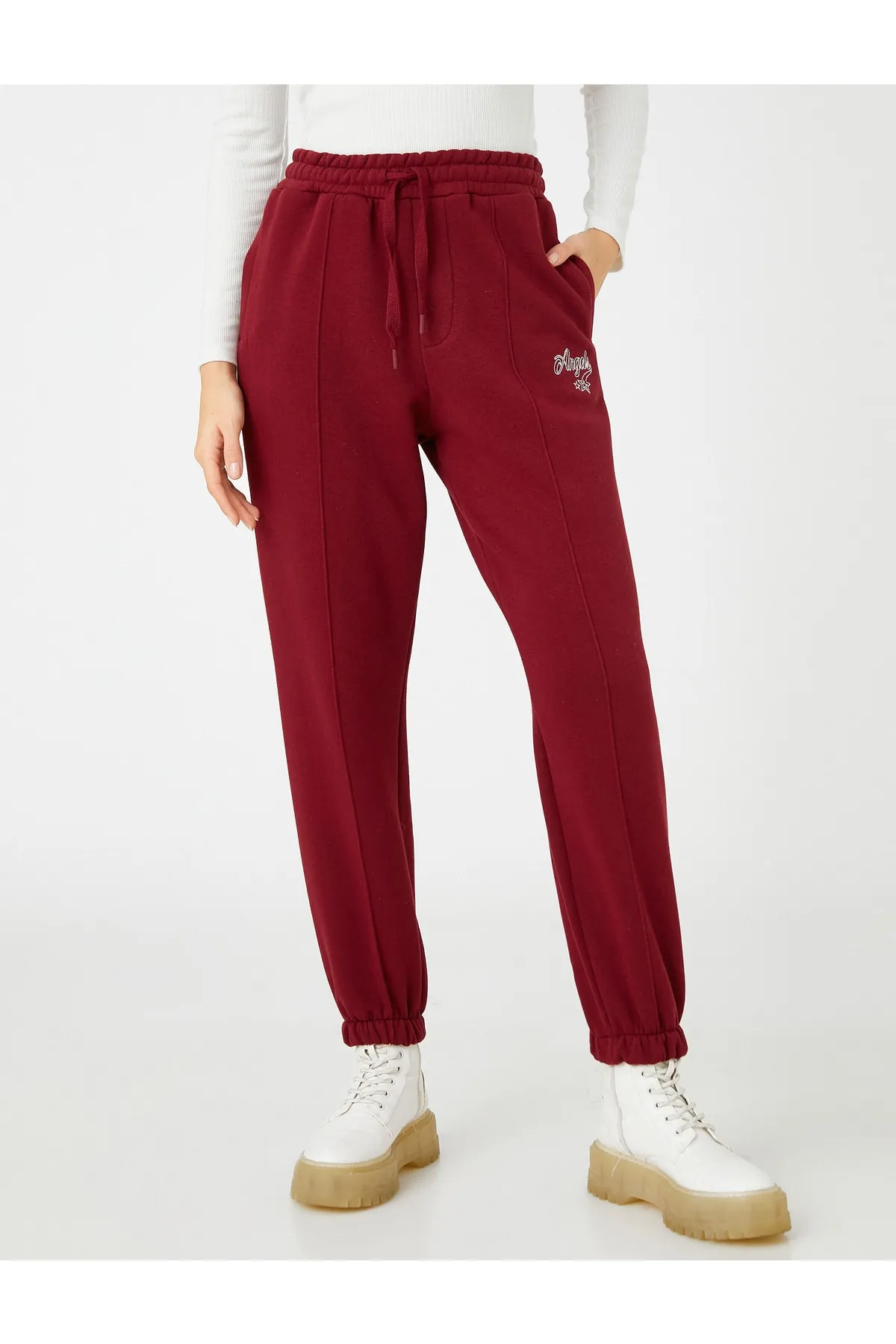Koton  Jogger-Jogginghose mit Taschendetail, geschnürter Taille und Fleece-Innenseite