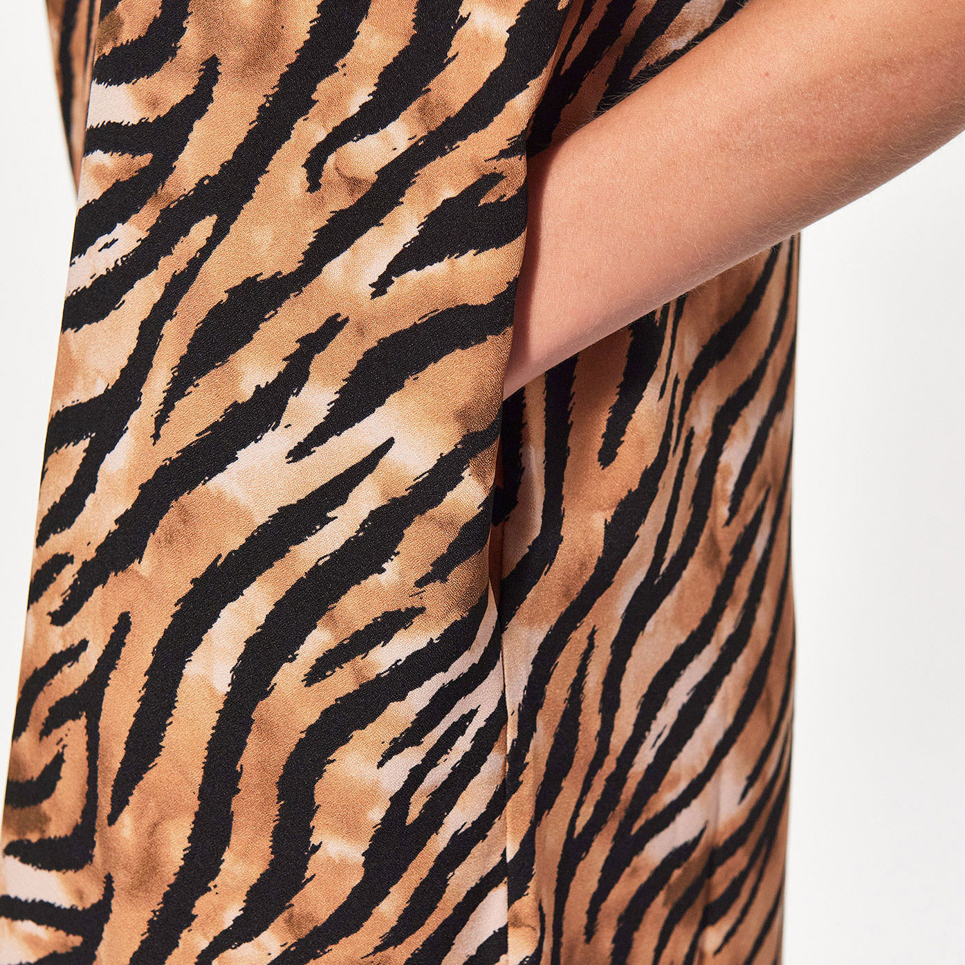 VEZUV  Robe Femme en 100% polyester recyclé