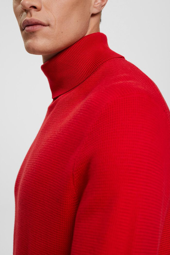 Rollkragenpullover aus Strick