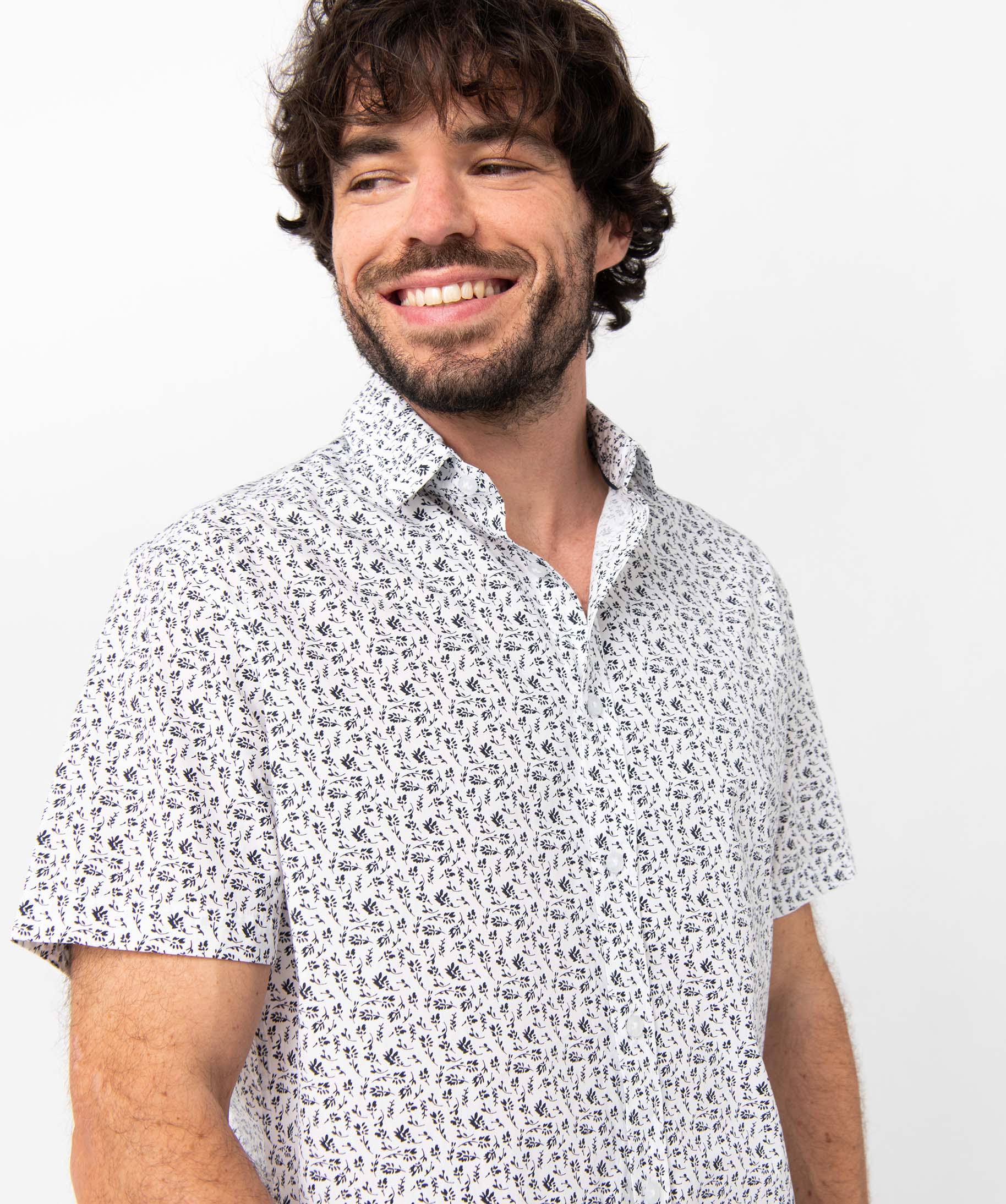 Chemise homme manches courtes coupe droite à motif fleuri blanc | GEMO