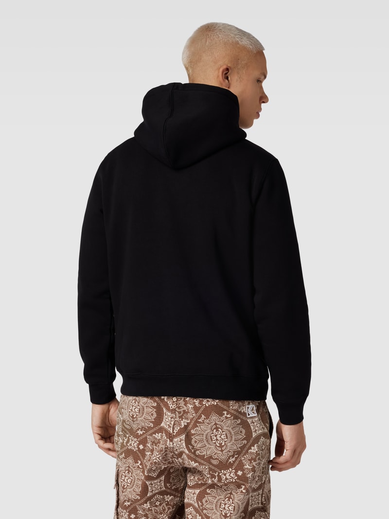 Hoodie mit Känguru-Tasche Modell 'OAKPORT' in schwarz