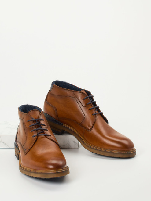 Boots-47012890558 Lloyd