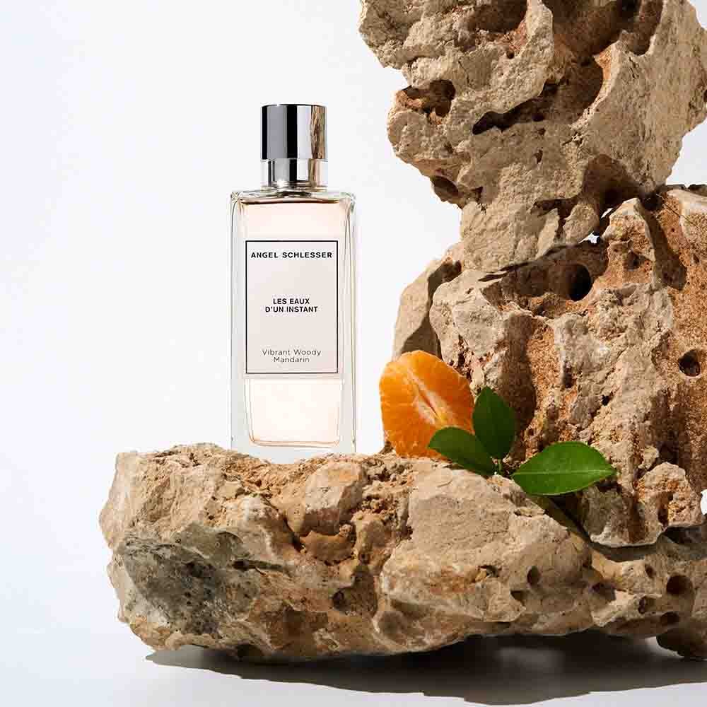 Angel Schlesser Les Eaux d'un Instant Vibrant Woody Mandarin Eau de Toilette Nat. Spray