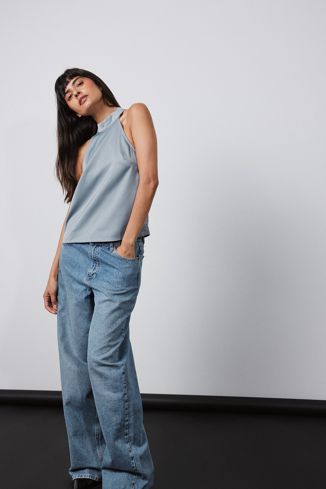 Hochgeschlossenes Top aus Satin