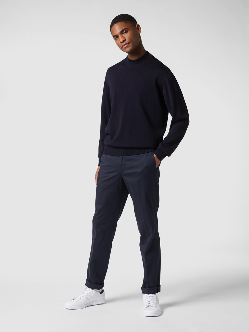 Pullover aus Merinowolle mit Stehkragen in marineblau