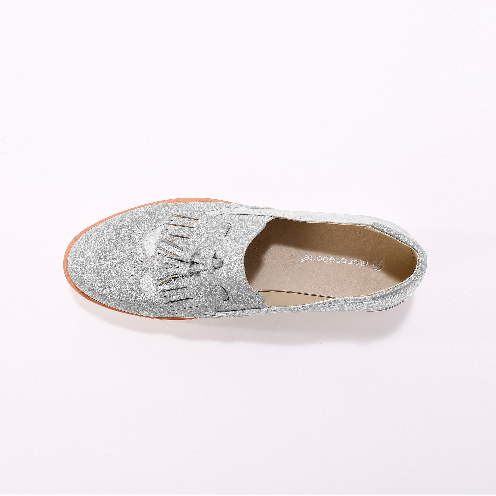 Slippers compensés à franges et glands