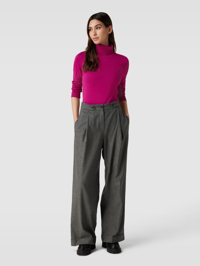 Rollkragenpullover in unifarbenem Design mit Label-Detail in pink