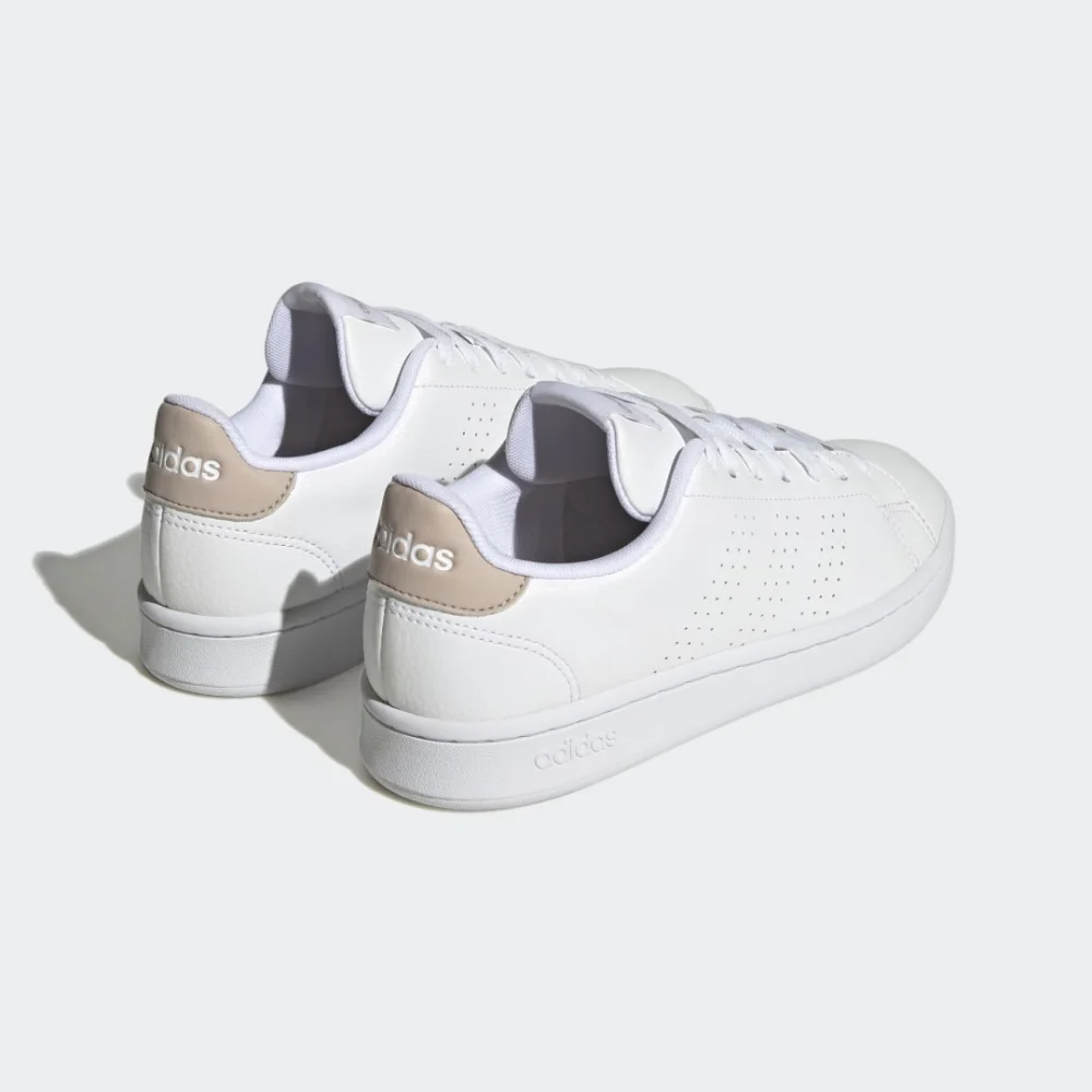 adidas Advantage HR0319 / weiss