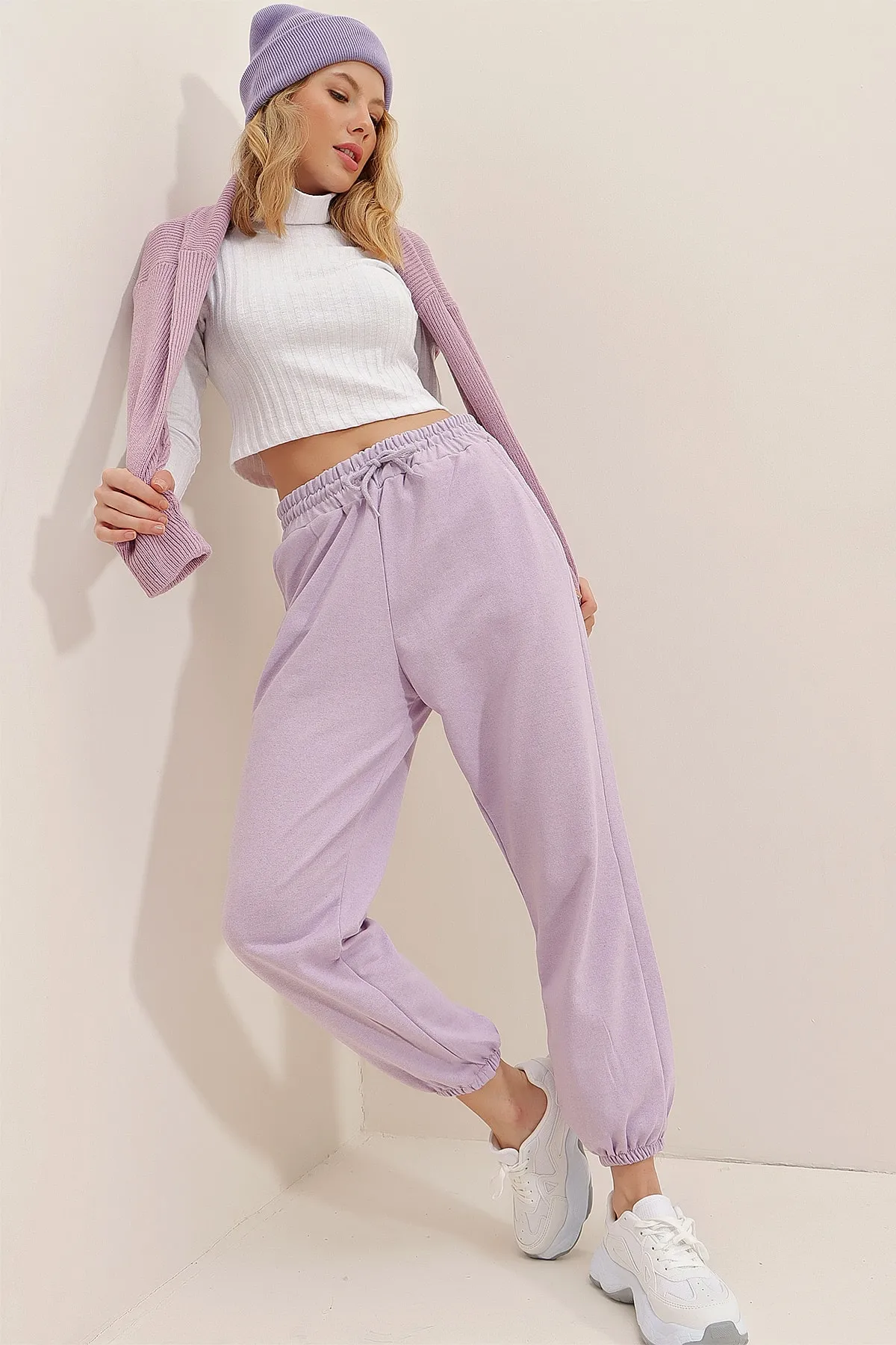 Trend Alaçatı Stili  Jogginghose - Lila - Relaxed