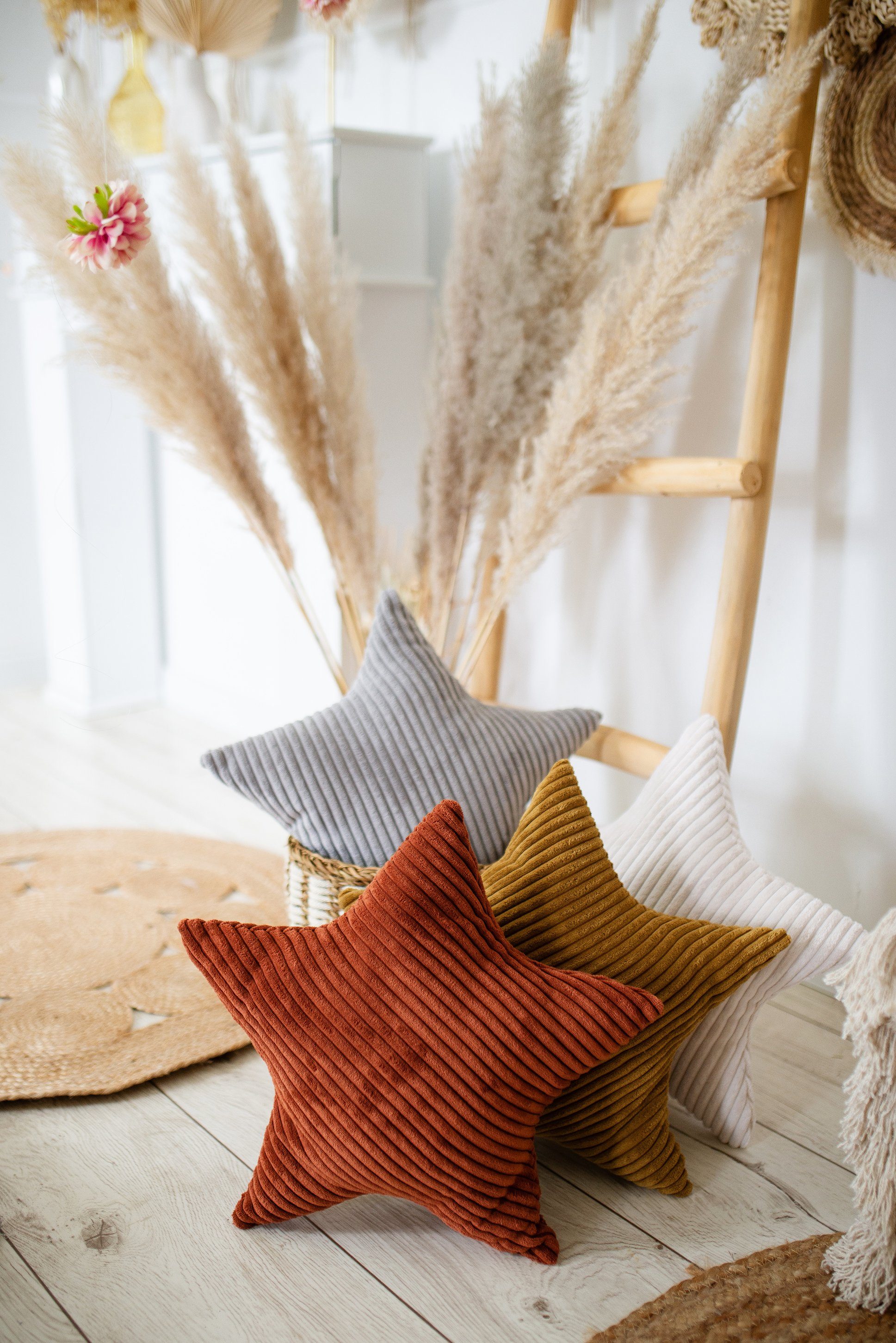 Rainbow Kids Dekokissen Cord Kissen Boho Home Decor Kinderkissen Samtweich Sternkissen, Made in EU