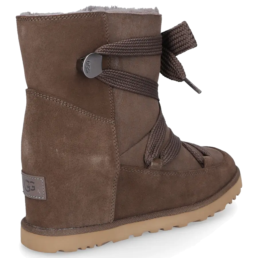 UGG - Snowboots CLASSIC FEMME LACE-UP gefüttert - oliv