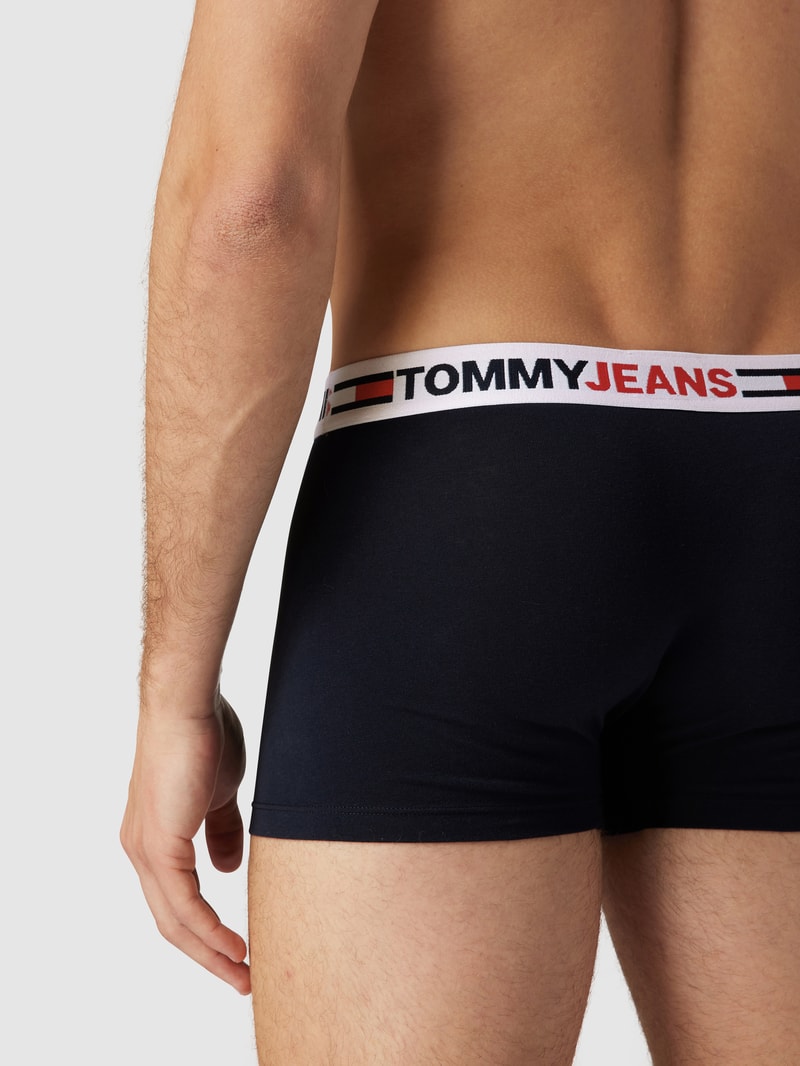 Trunks mit Label-Schriftzug in dunkelblau