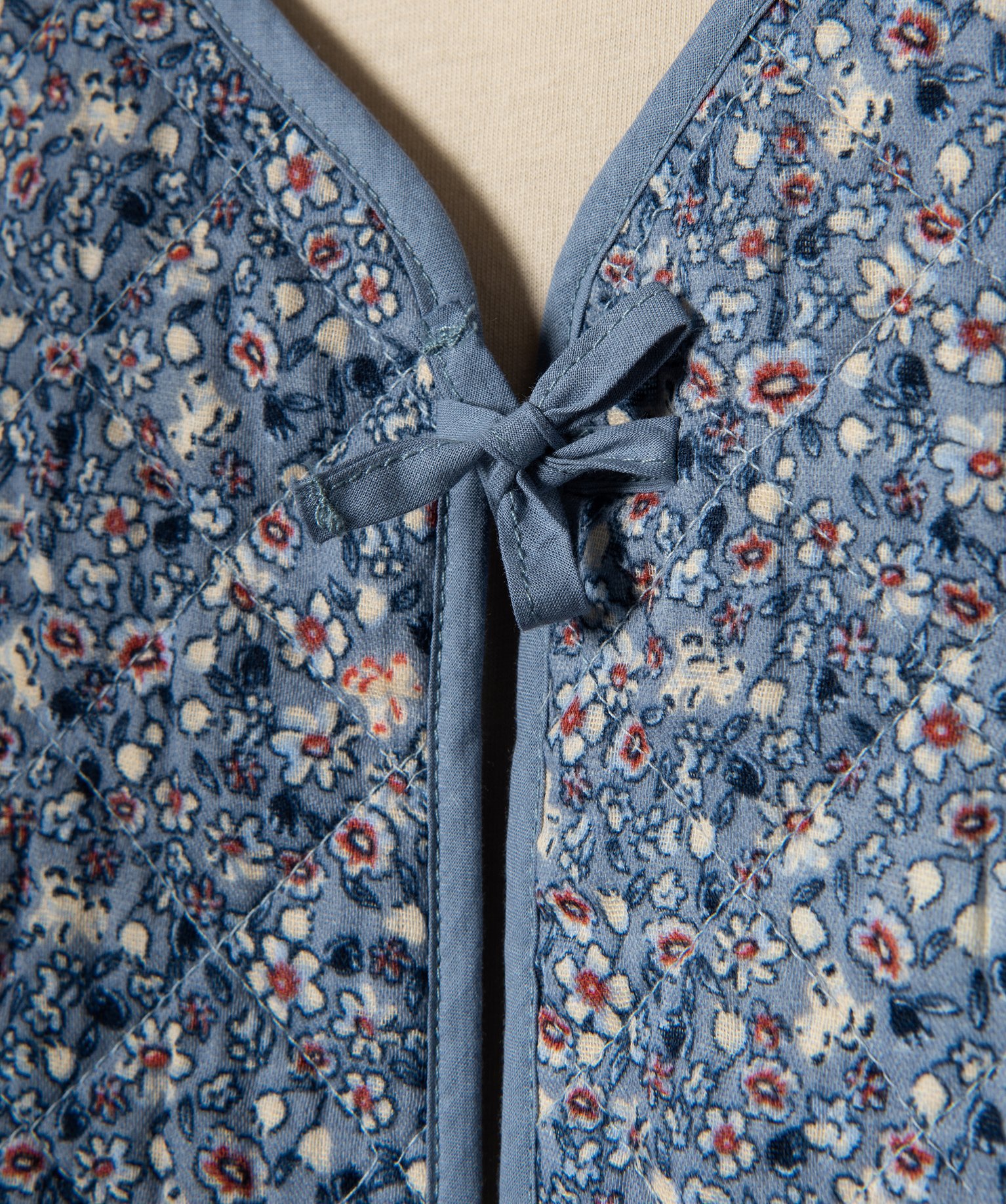 Ensemble bébé fille 3 pièces : tee-shirt + gilet + short ... marine | GEMO
