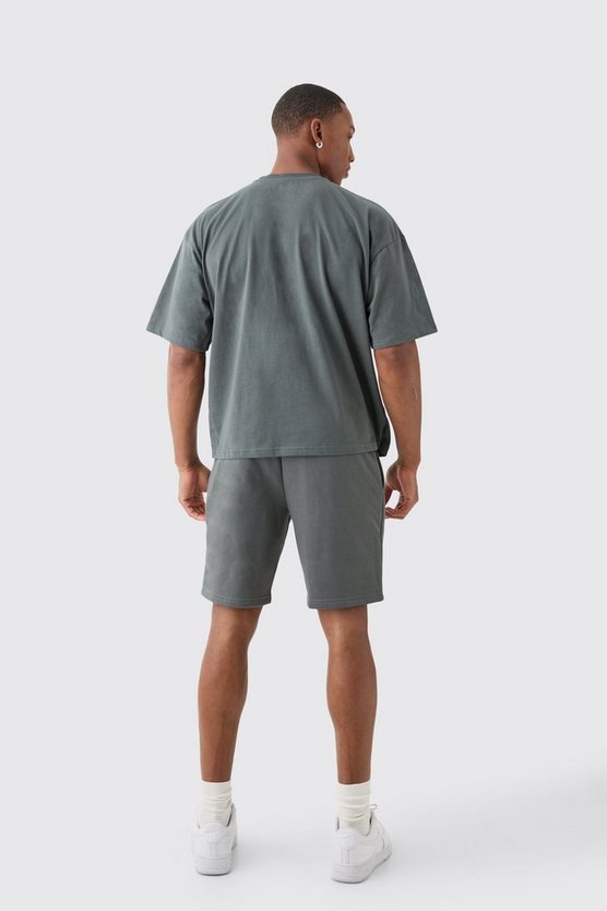 Kastiges Oversize T-Shirt-Set mit Graffiti-Print