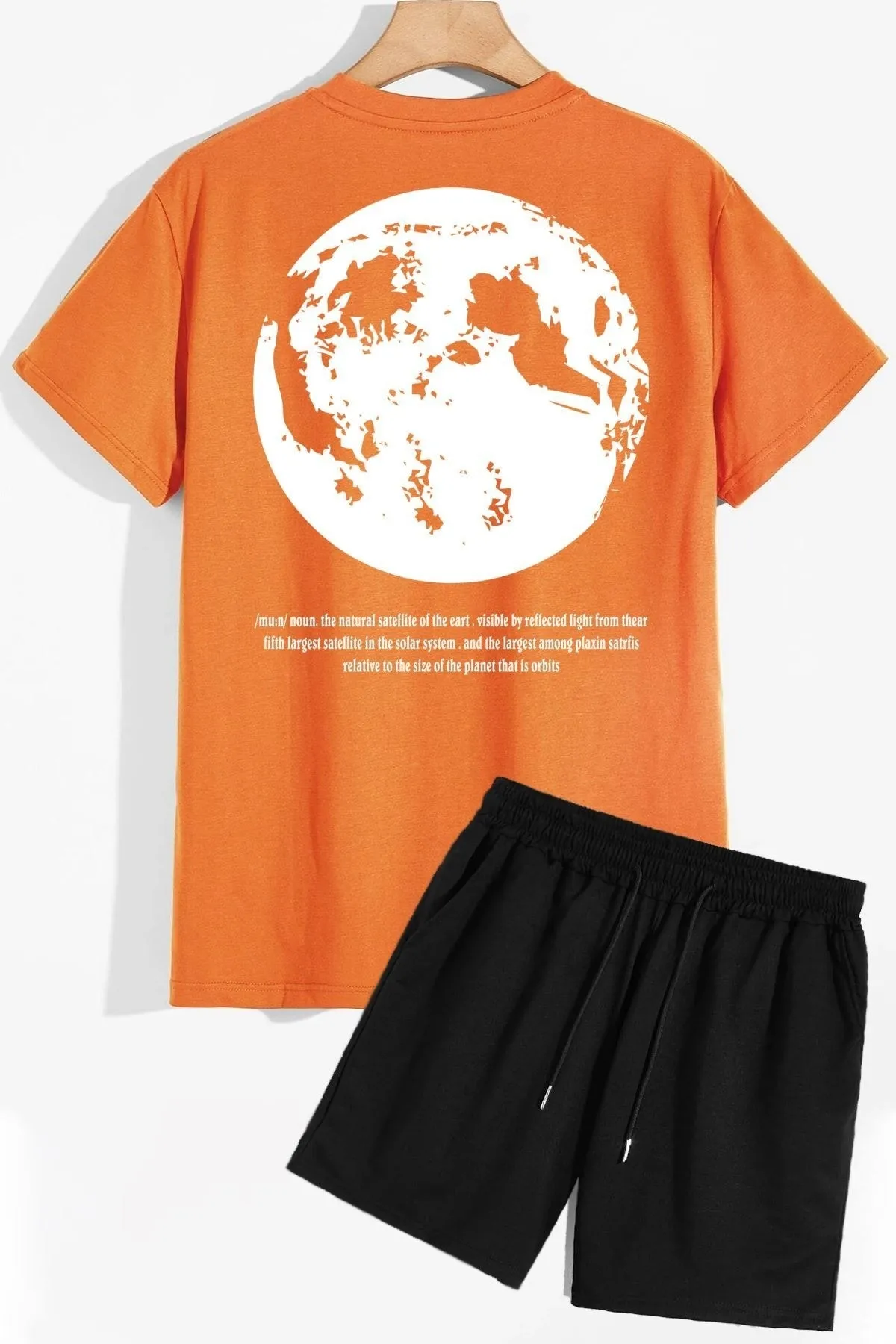 trendypassion  Shorts-T-Shirt-Trainingsanzug-Set mit Universum-Thema