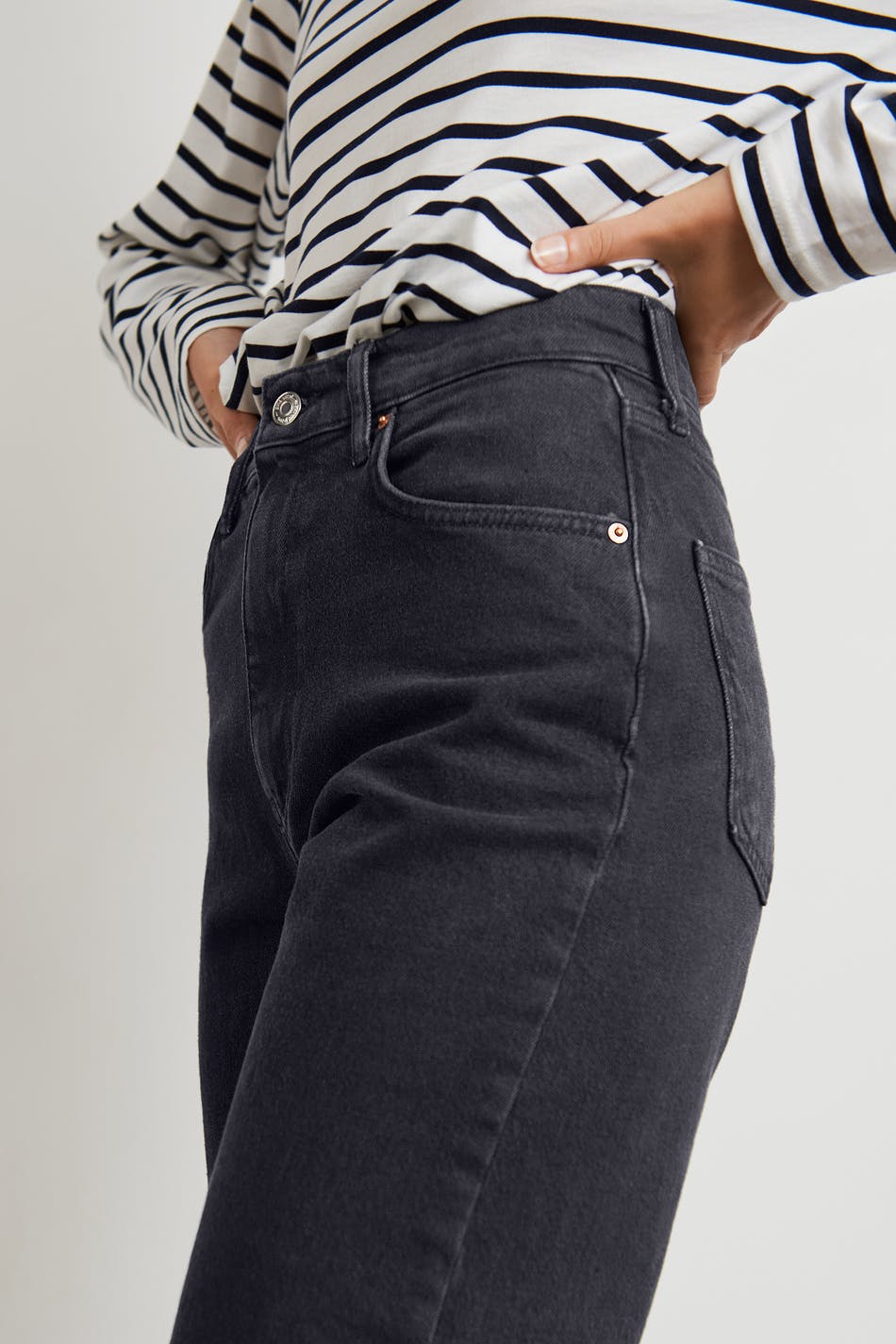 Comfy straight jeans