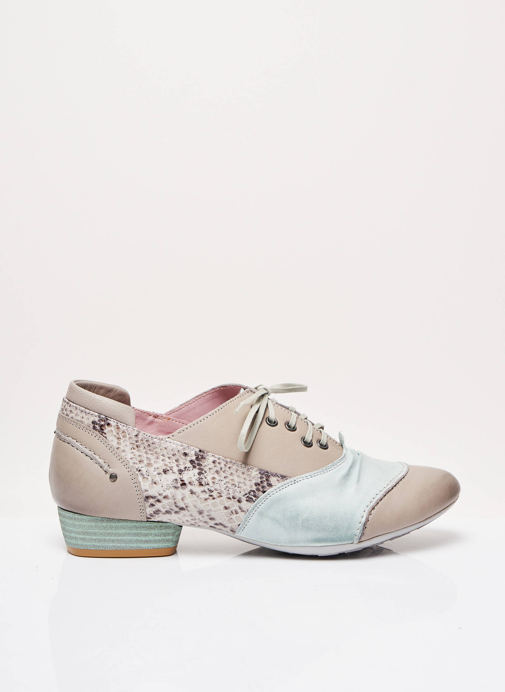 Maciejka Obuwie Derby Femme couleur bleu