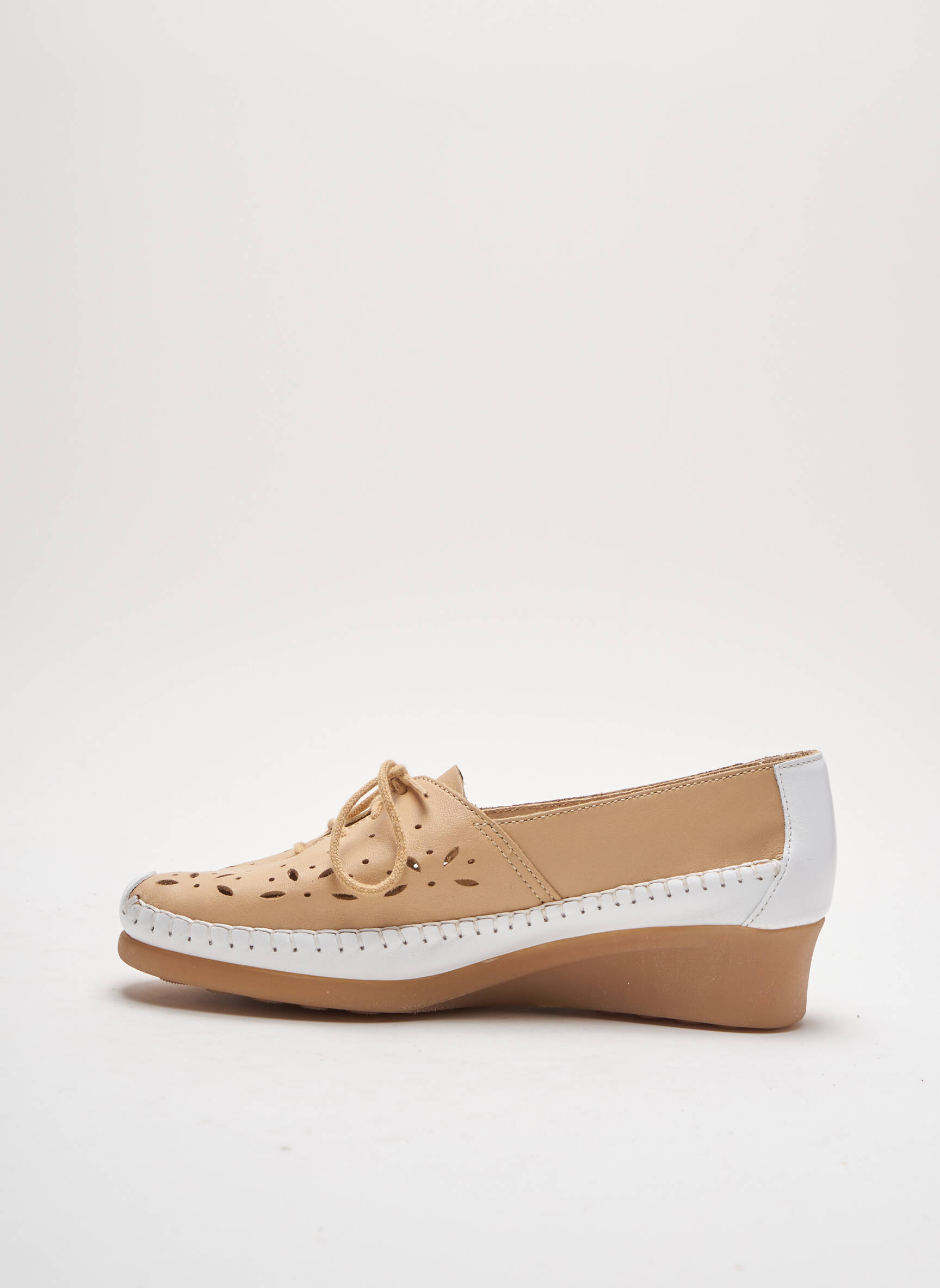 Hirica Derby Femme couleur beige