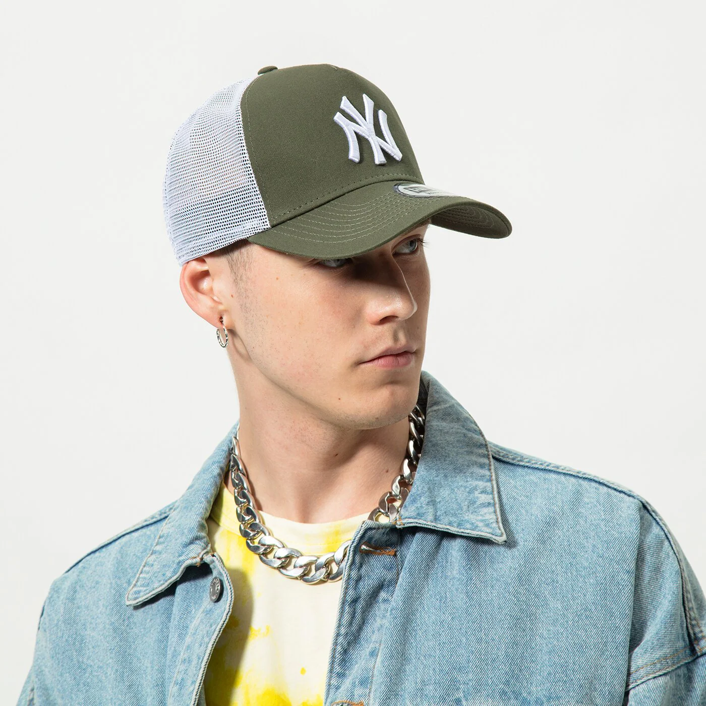 NEW ERA MÜTZE LEAGUE ESS 9FORTY TRUCKER NYY NOV NEW YORK YAN Khaki