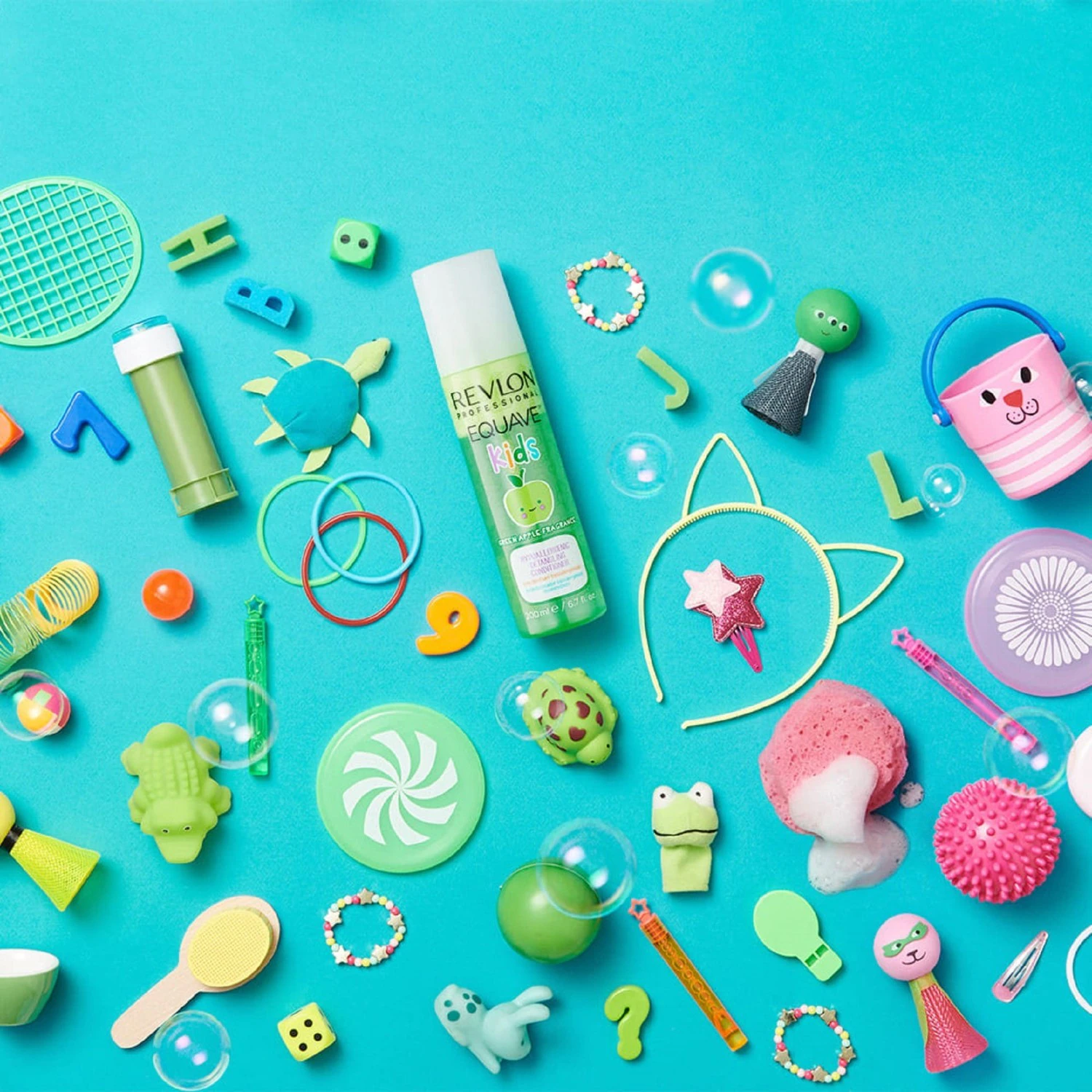 Revlon Professional EQUAVE™ Kids Apple azonnali kifésülést segítő hajpakolás