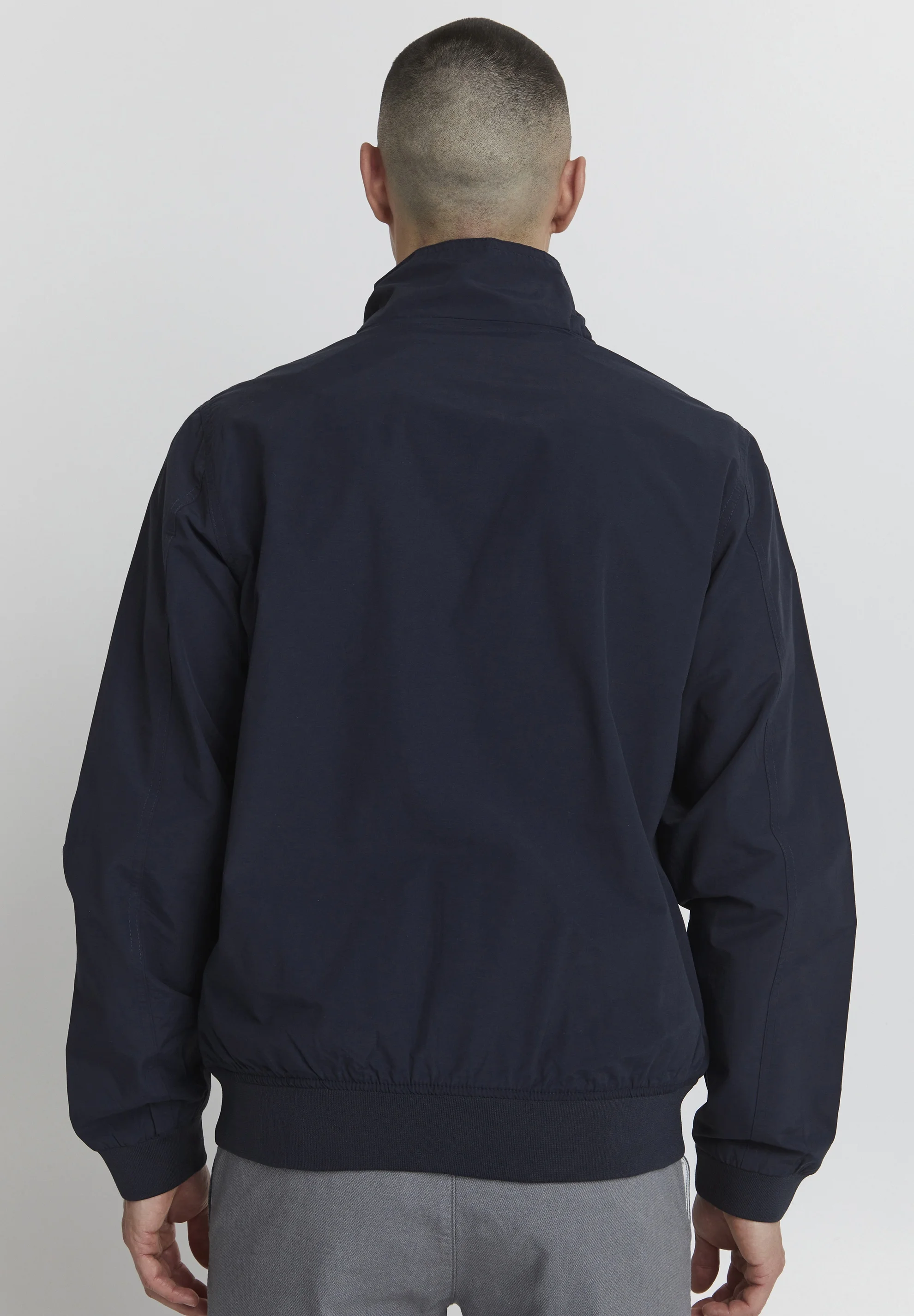 11 Proyecto PRSTELINO - Chaqueta de entretiempo