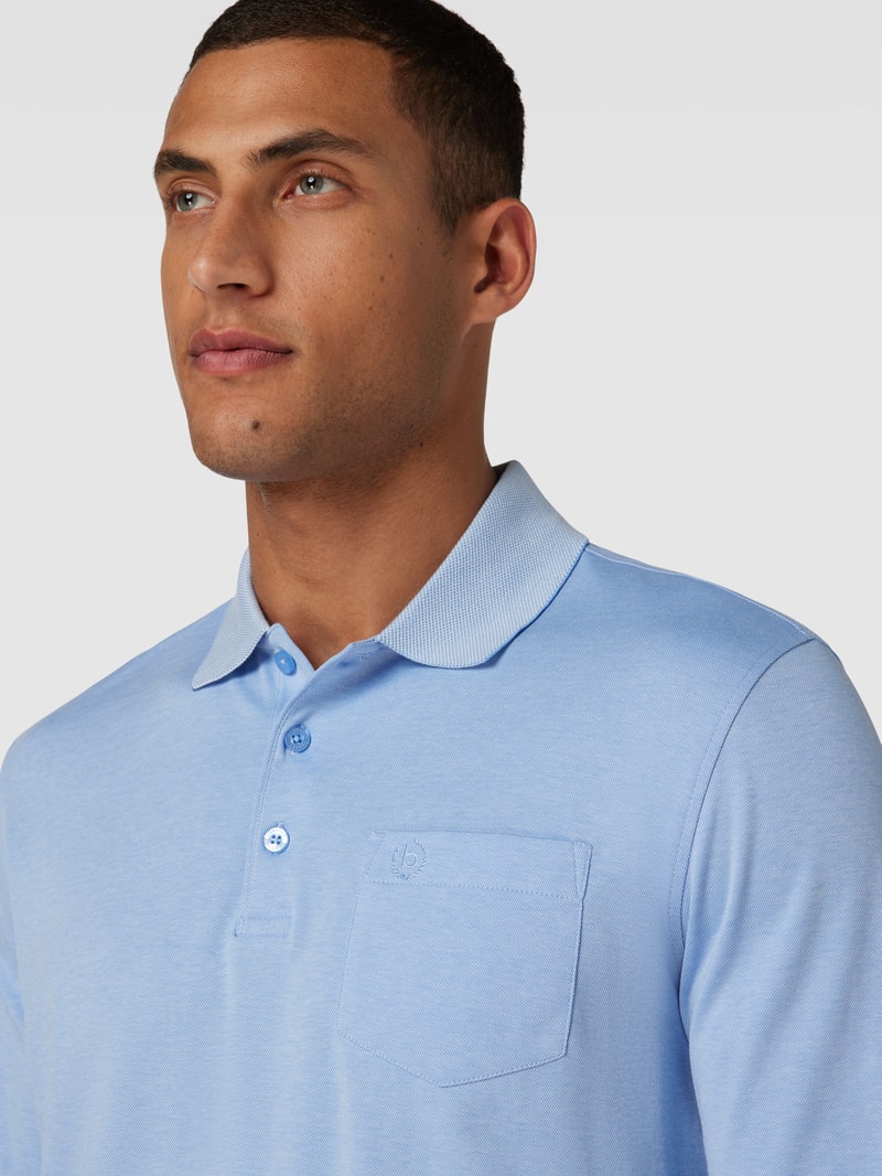 Poloshirt mit Brusttasche in hellblau