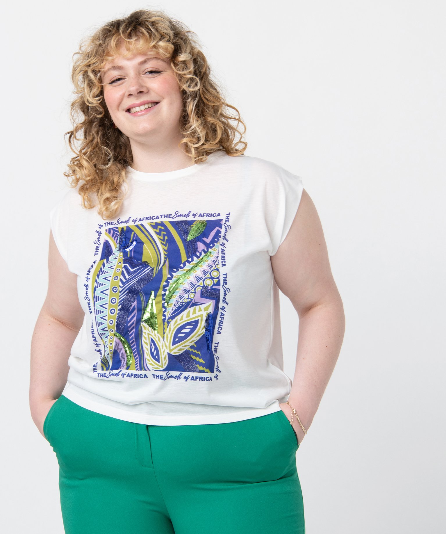 Tee-shirt femme grande taille sans manches avec motif pailleté divers | GEMO