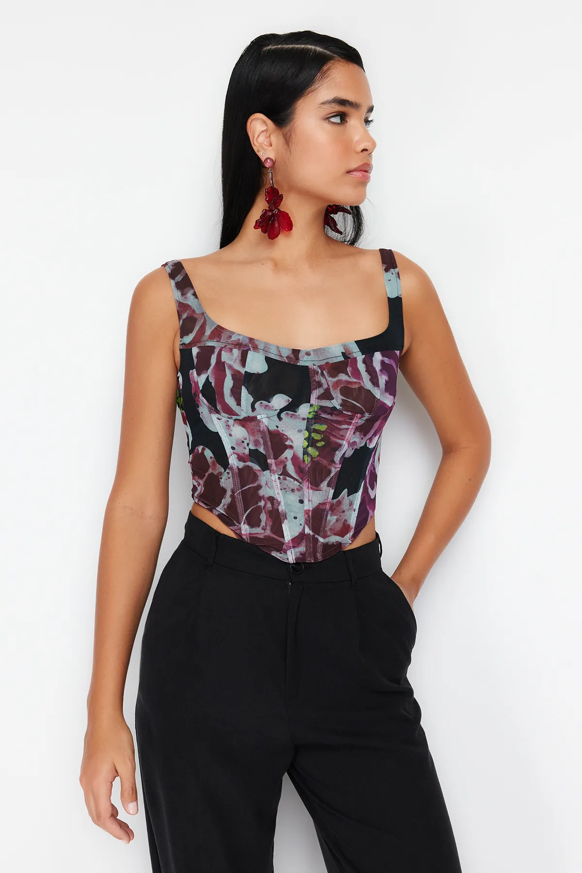 Trendyol Collection  Mehrfarbiges Tüll-Bustier mit tailliertem Strickkorsett-Detail