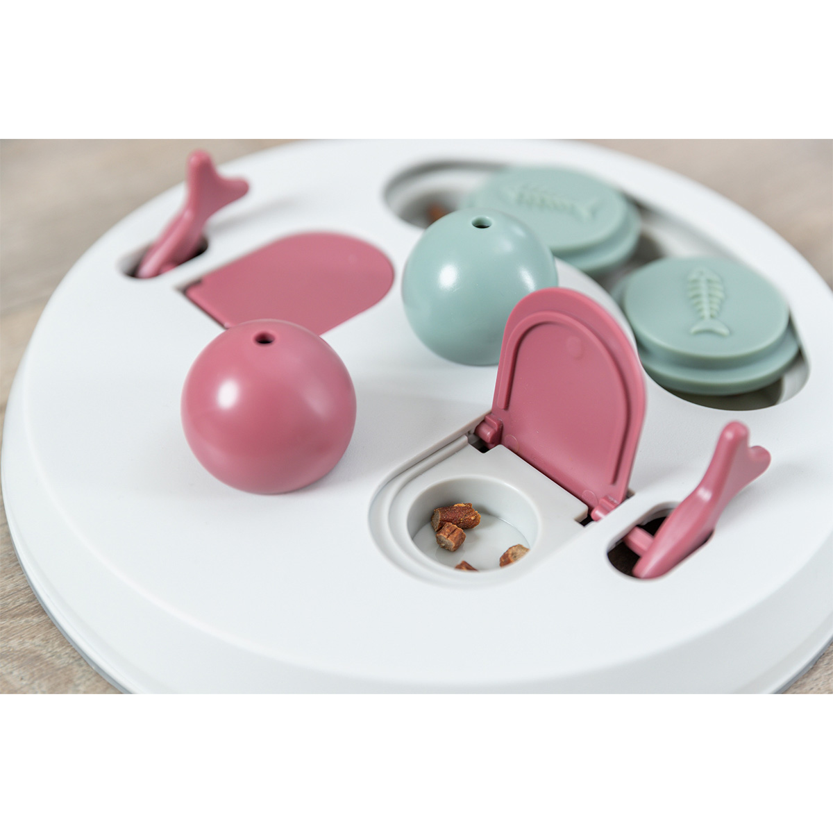 Trixie Cat Activity Flip Board günstig kaufen