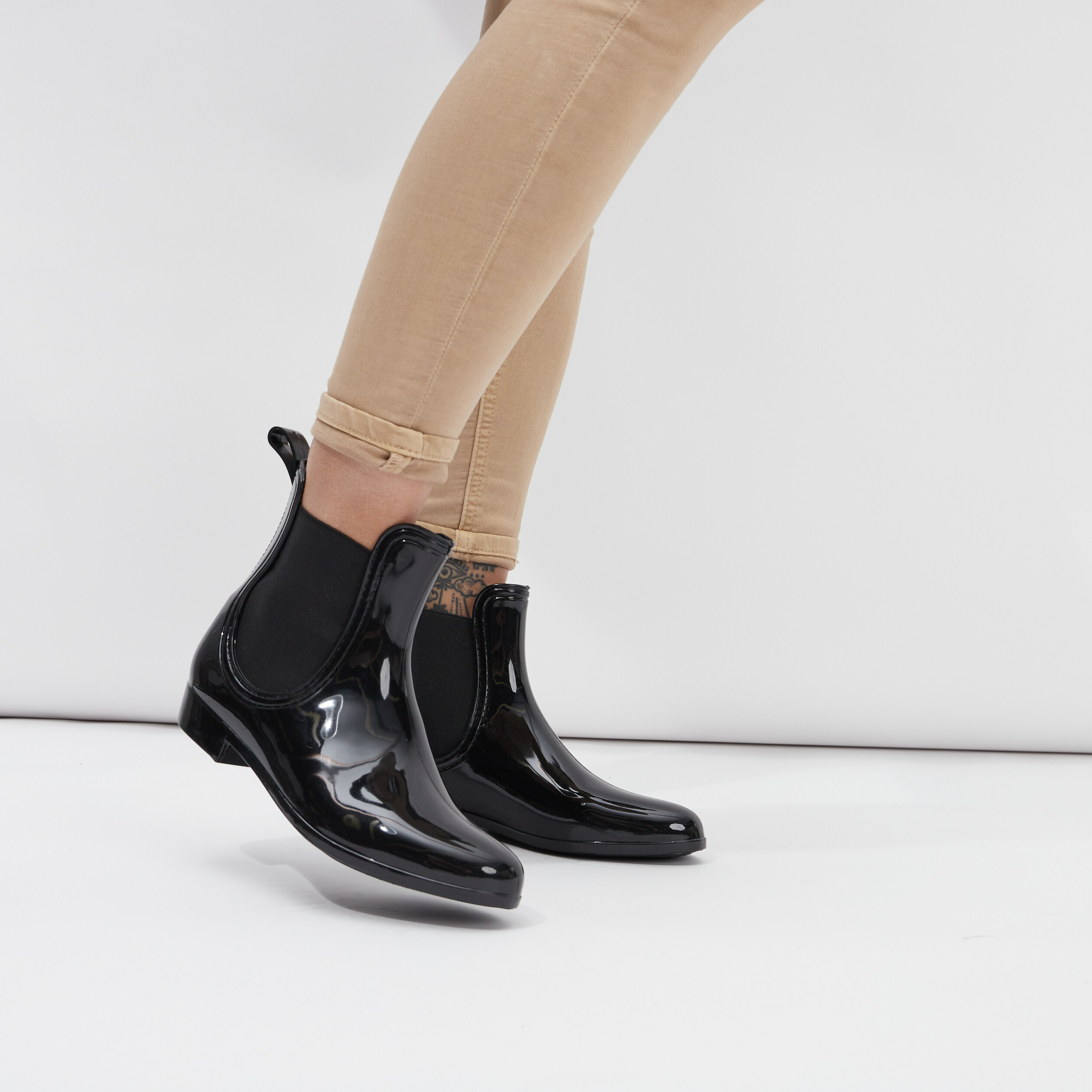 Bottines chelsea de pluie noir femme | La Halle