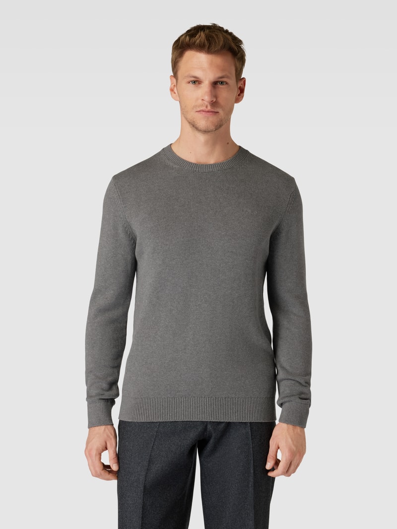 Strickpullover mit Label-Stitching in hellgrau