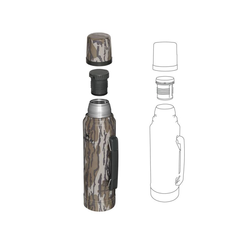 Stanley Classic Legendary Bottle 1,1 qt \/ 1 l Bottomland Mossy Oak