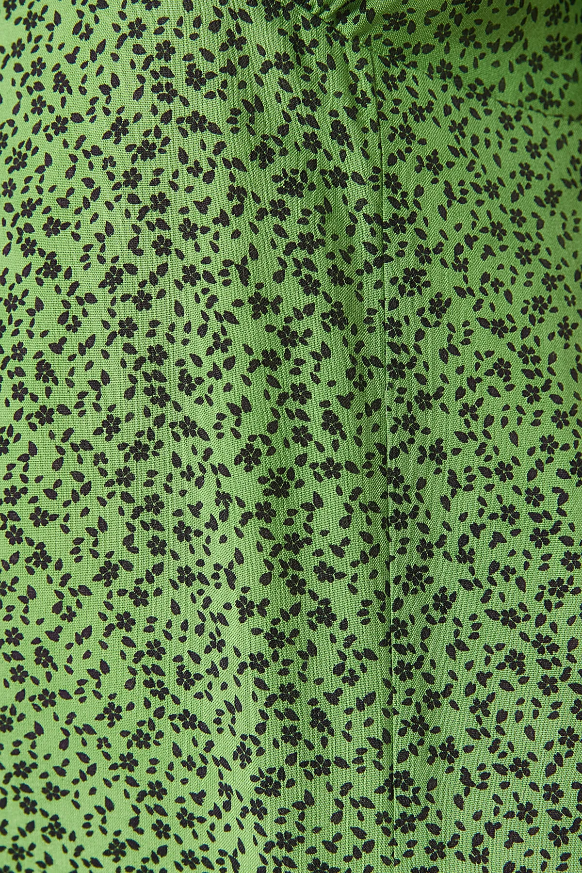 Trendyol Curve  Gewebtes Schlitzkleid mit Tiermuster in Grün TBBSS23AH00092