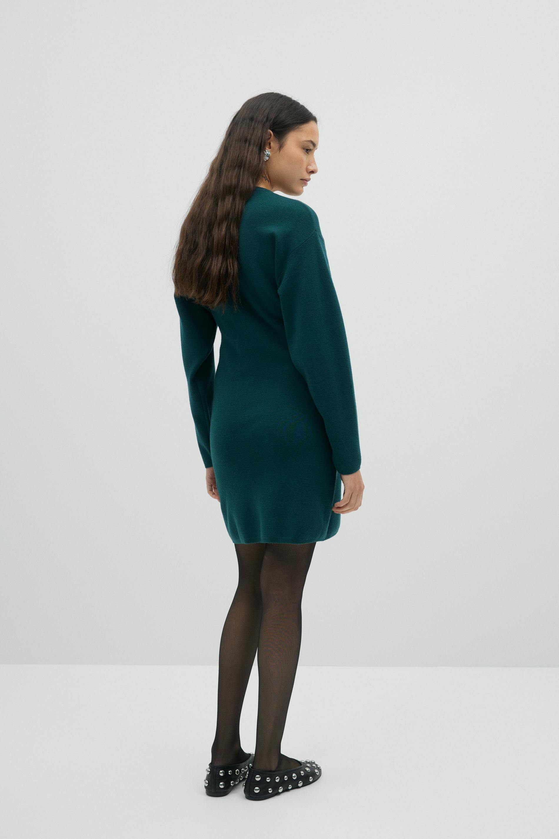Short knitted dress