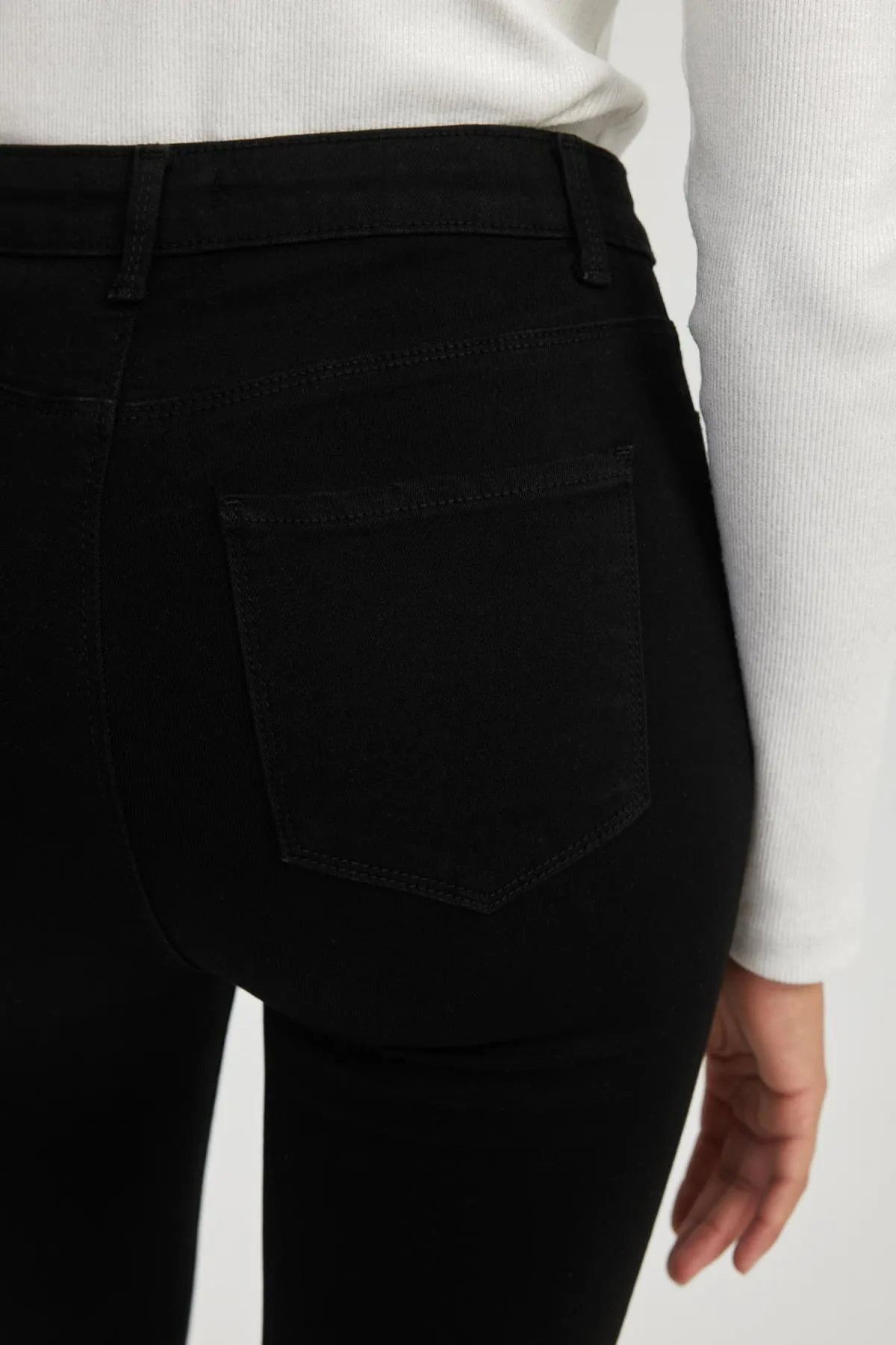 DeFacto  Jegging Jeanshose mit hoher Taille und Knöchellänge und schmalem Bein B7498ax24sp